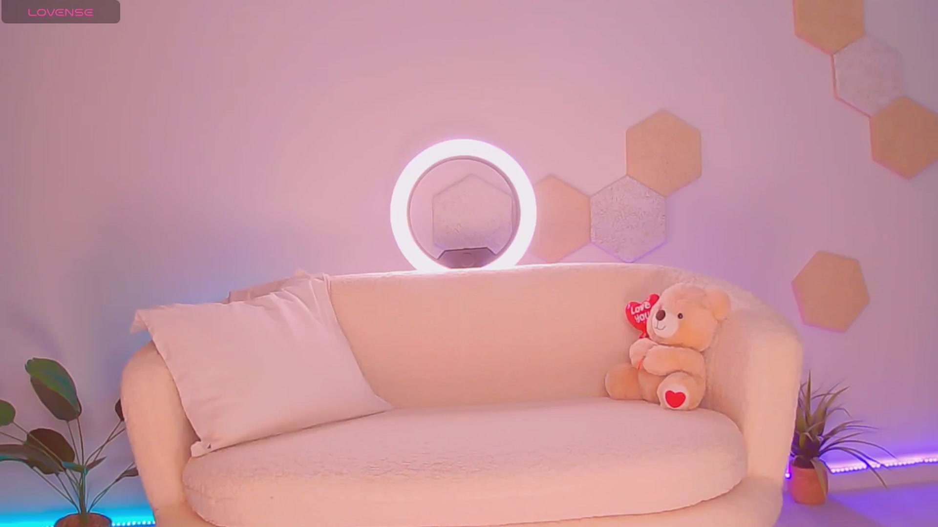 Gallery image thumbnail from Magic__Candy's myfreecams stream on, 11/16/2025, 03:15 image 19 of 20