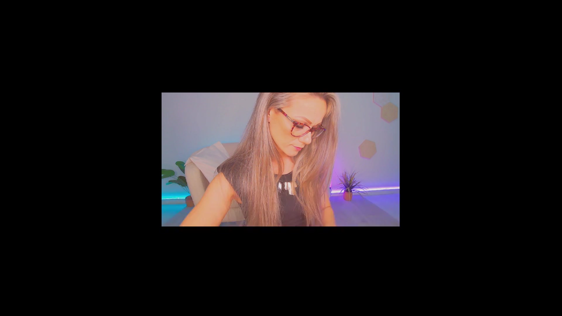 Gallery image thumbnail from Magic__Candy's myfreecams stream on, 11/20/2025, 03:13 image 7 of 20