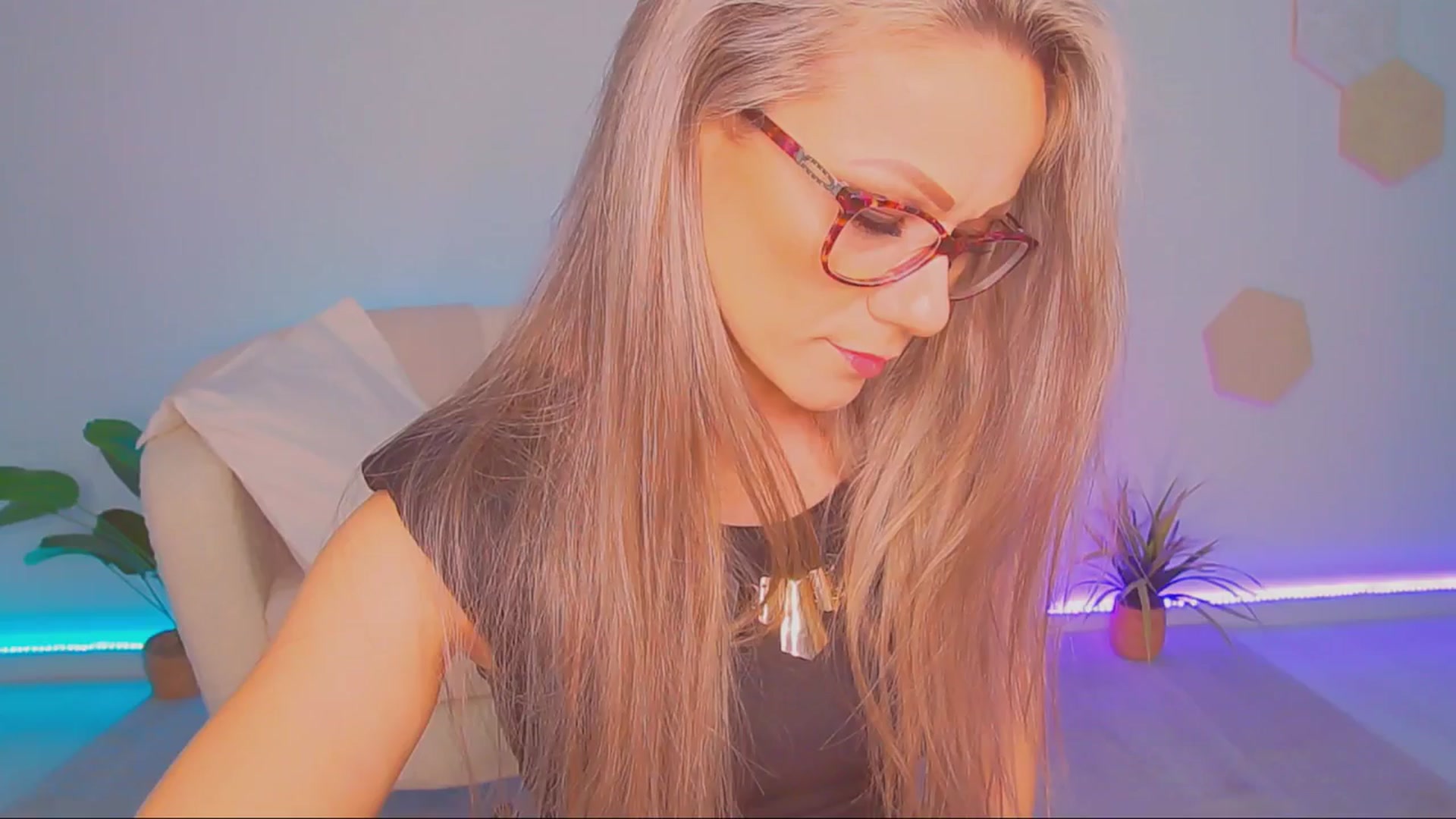 Gallery image thumbnail from Magic__Candy's myfreecams stream on, 11/20/2025, 03:13 image 19 of 20