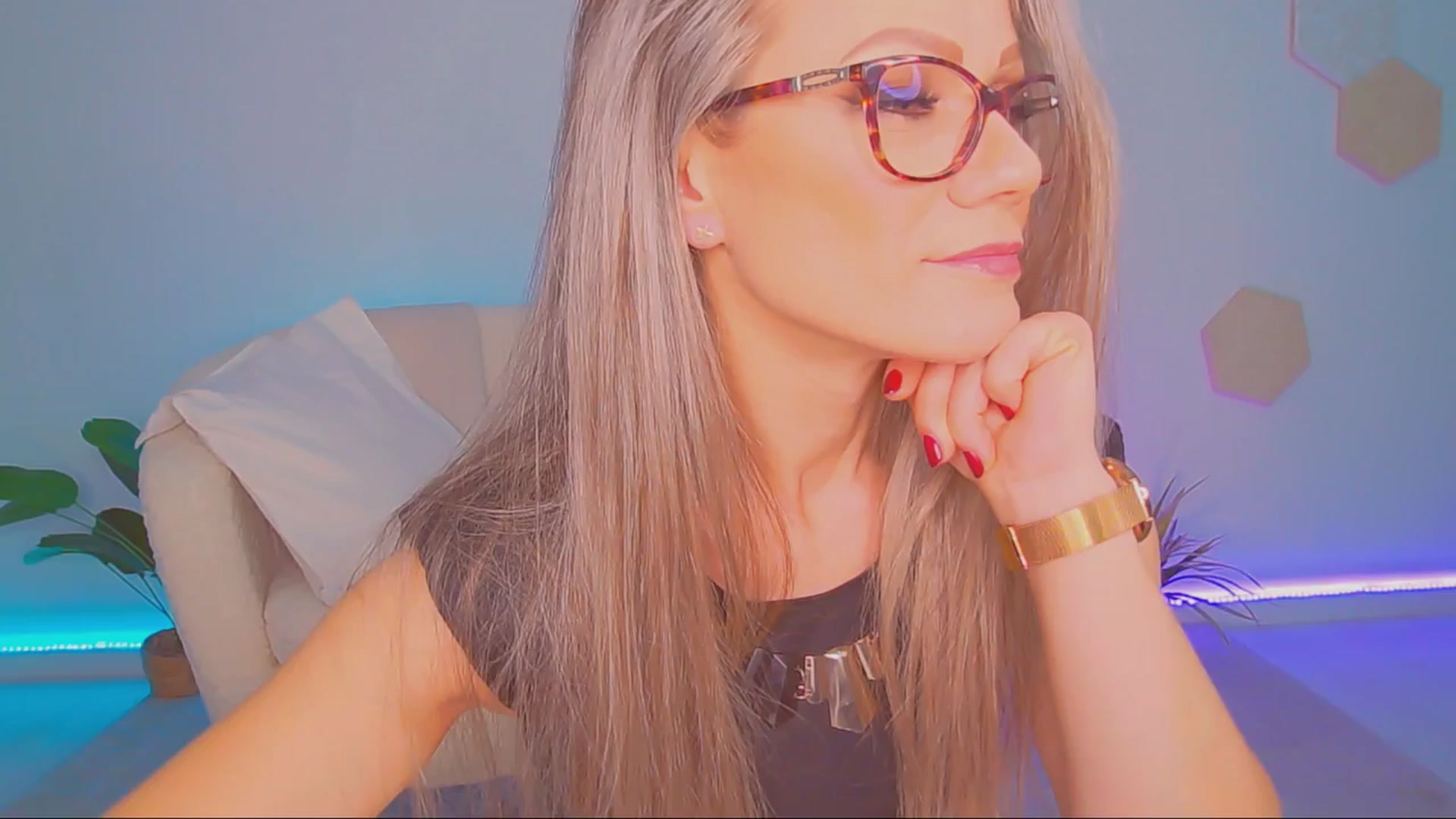 Gallery image thumbnail from Magic__Candy's myfreecams stream on, 11/20/2025, 03:13 image 10 of 20