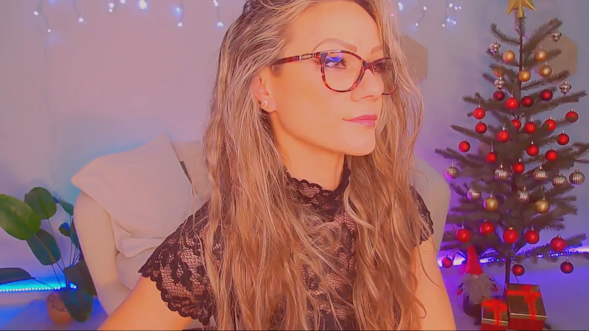 Gallery image thumbnail from Magic__Candy's myfreecams stream on, 11/30/2025, 03:04 image 13 of 20