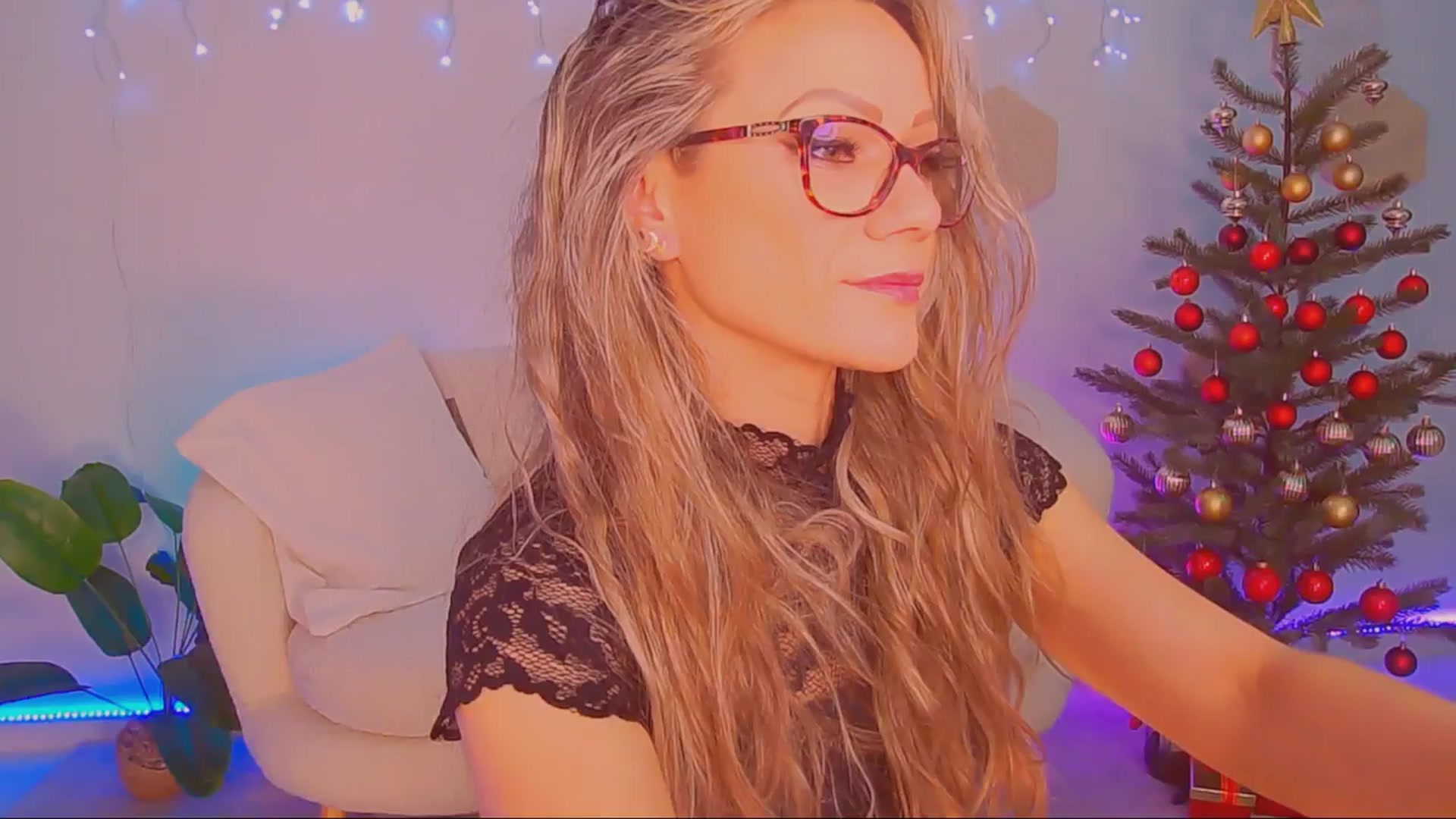 Gallery image thumbnail from Magic__Candy's myfreecams stream on, 11/30/2025, 03:04 image 12 of 20
