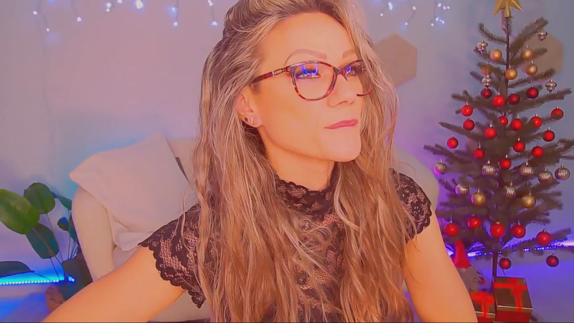 Gallery image thumbnail from Magic__Candy's myfreecams stream on, 11/30/2025, 03:04 image 5 of 20