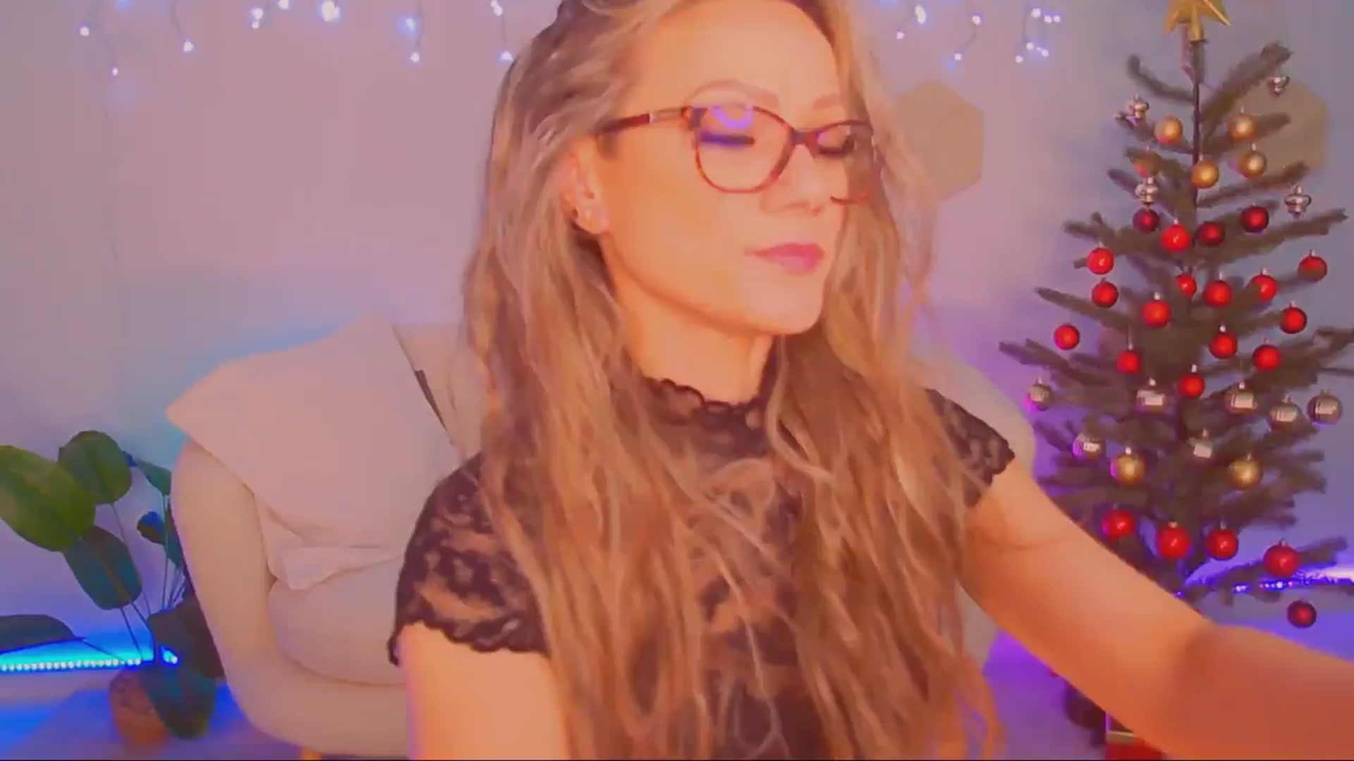 Gallery image thumbnail from Magic__Candy's myfreecams stream on, 11/30/2025, 03:04 image 1 of 20