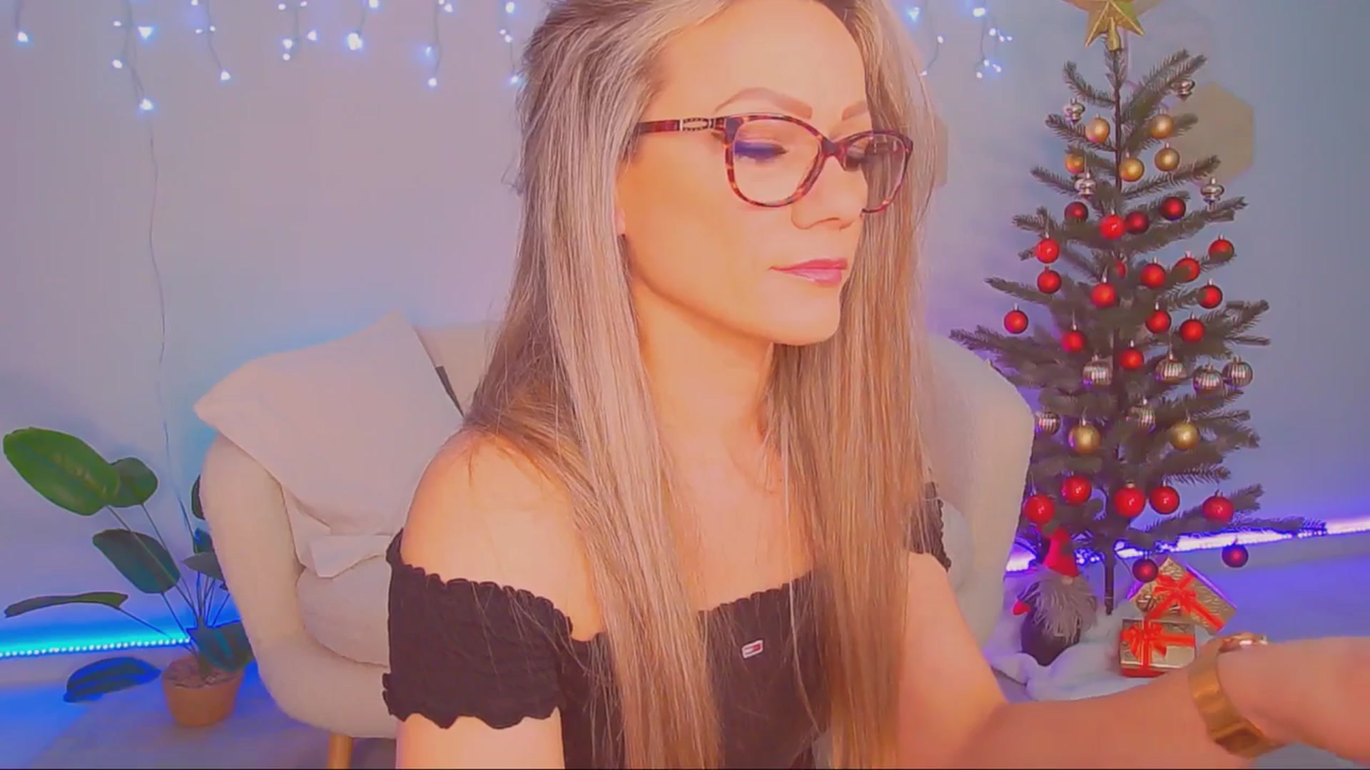Gallery image thumbnail from Magic__Candy's myfreecams stream on, 12/01/2025, 24:04 image 8 of 20