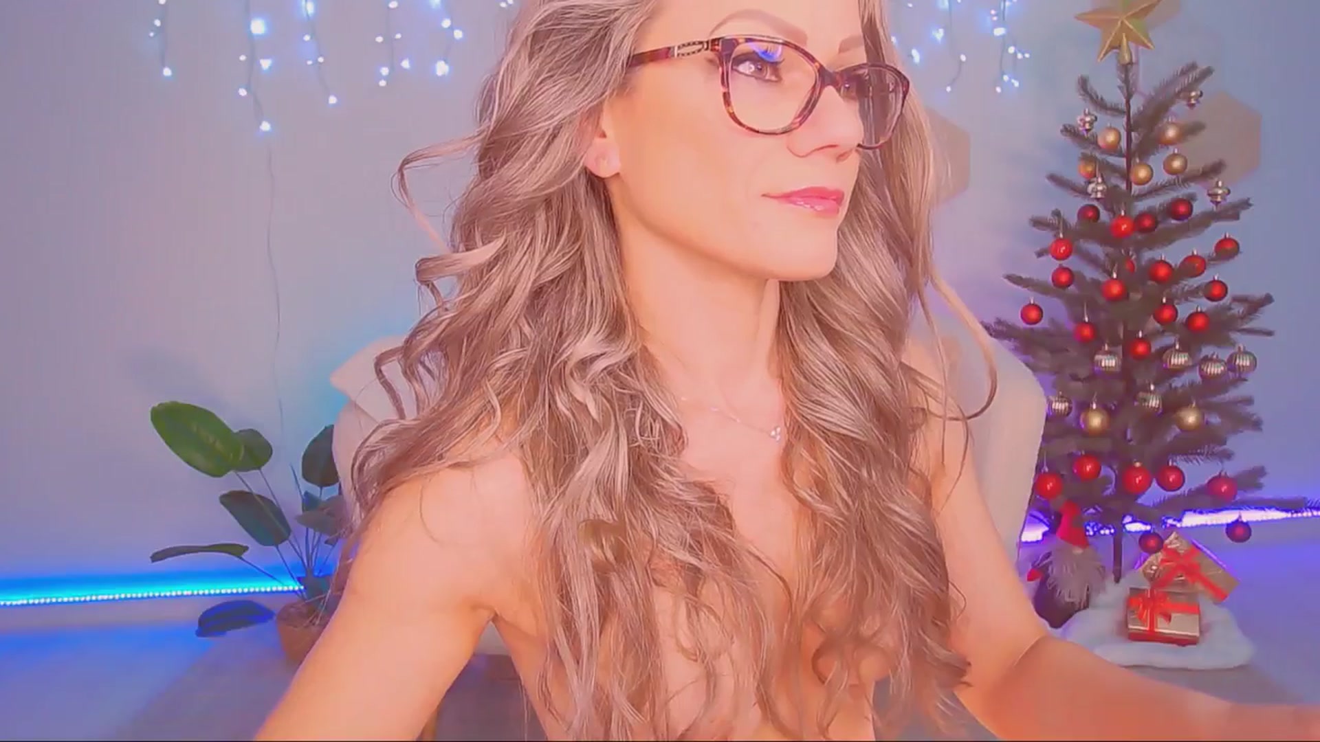 Gallery image thumbnail from Magic__Candy's myfreecams stream on, 12/02/2025, 01:30 image 19 of 20
