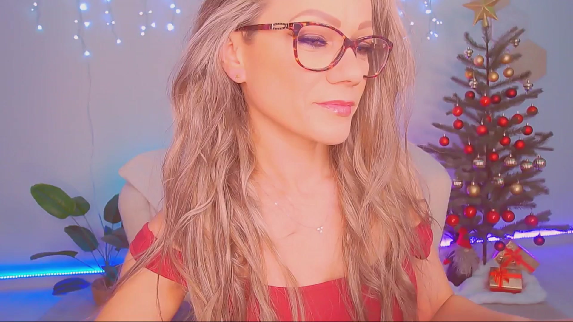 Gallery image thumbnail from Magic__Candy's myfreecams stream on, 12/02/2025, 22:49 image 4 of 20