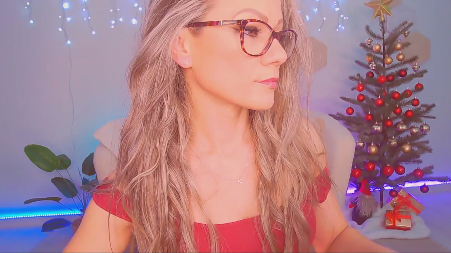 Gallery image thumbnail from Magic__Candy's myfreecams stream on, 12/02/2025, 22:49 image 1 of 20