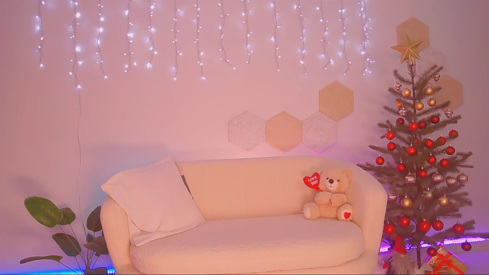 Gallery image thumbnail from Magic__Candy's myfreecams stream on, 12/02/2025, 22:49 image 10 of 20