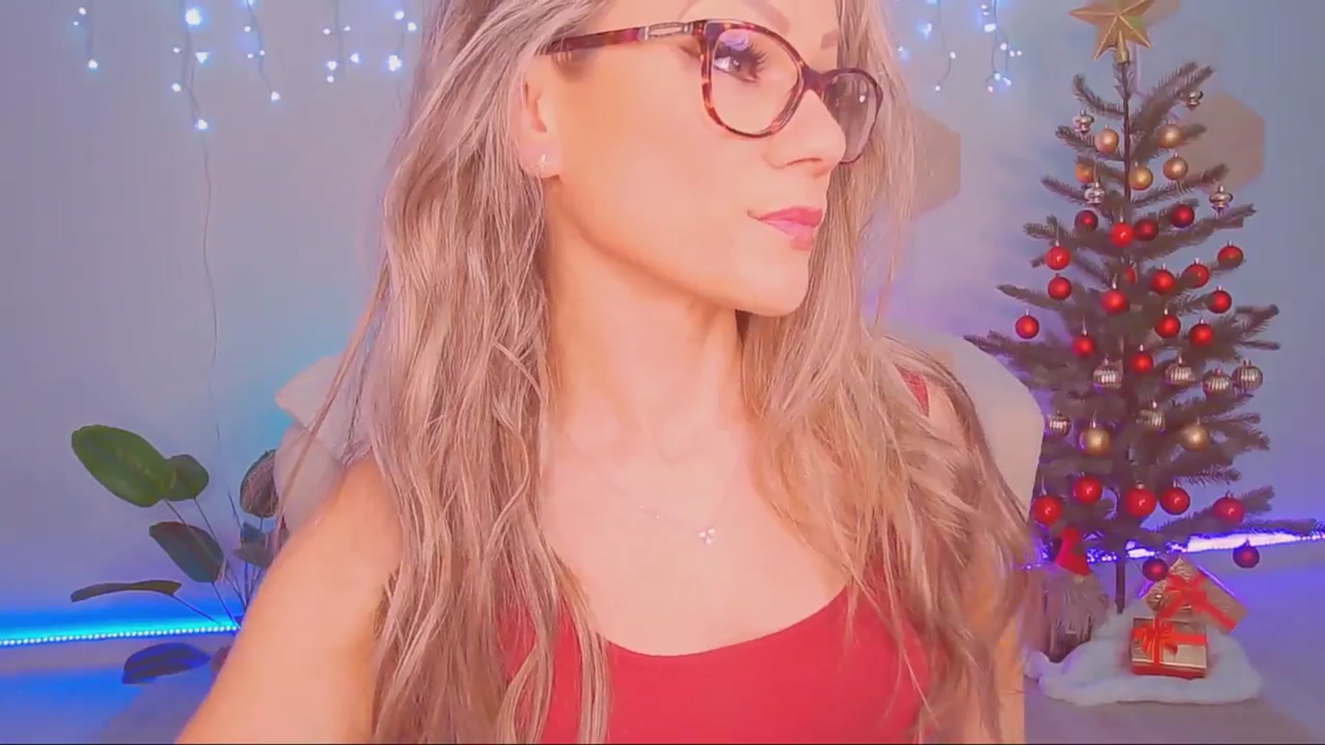 Gallery image thumbnail from Magic__Candy's myfreecams stream on, 12/02/2025, 22:49 image 5 of 20