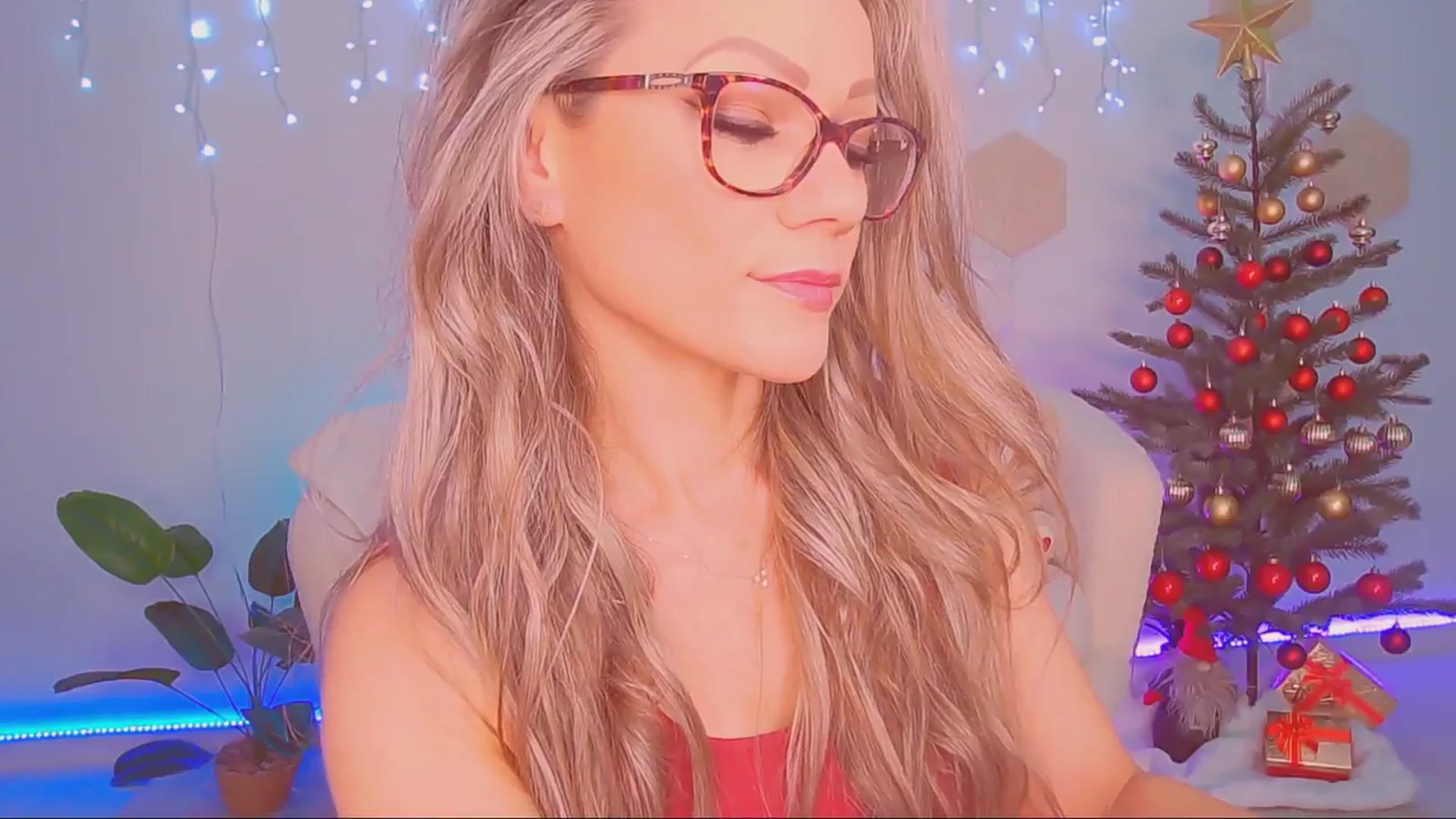 Gallery image thumbnail from Magic__Candy's myfreecams stream on, 12/02/2025, 22:49 image 15 of 20
