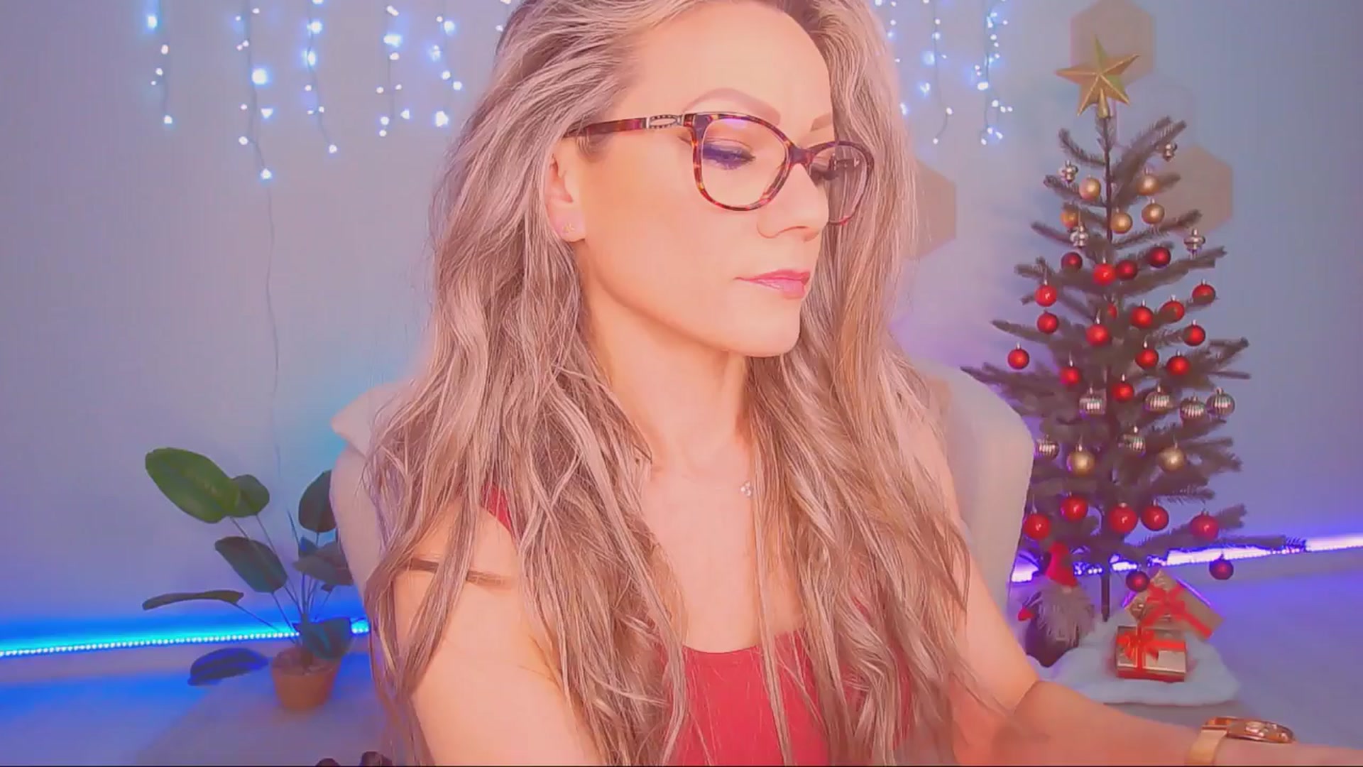 Gallery image thumbnail from Magic__Candy's myfreecams stream on, 12/03/2025, 24:13 image 1 of 20