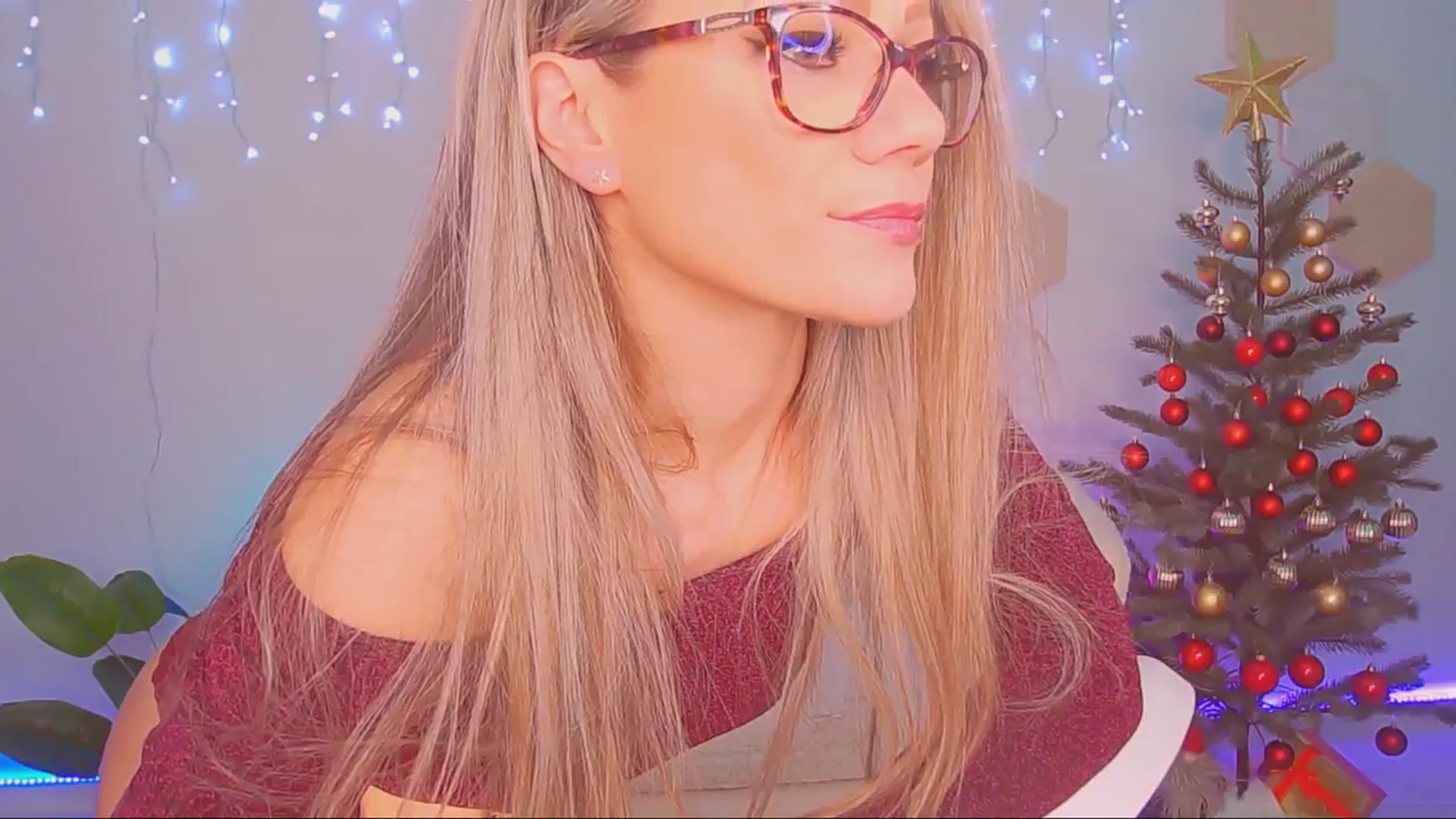 Gallery image thumbnail from Magic__Candy's myfreecams stream on, 12/06/2025, 23:11 image 18 of 20