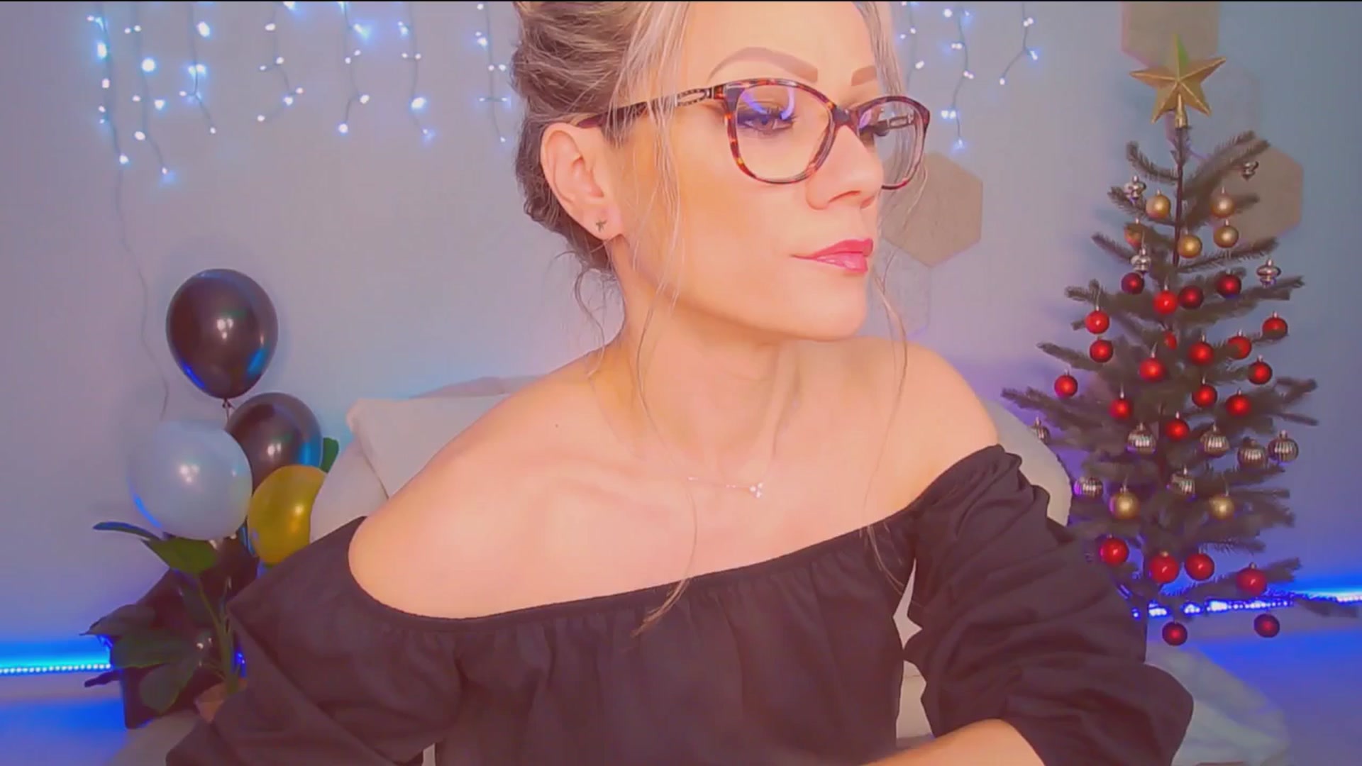 Gallery image thumbnail from Magic__Candy's myfreecams stream on, 12/16/2025, 02:05 image 1 of 20