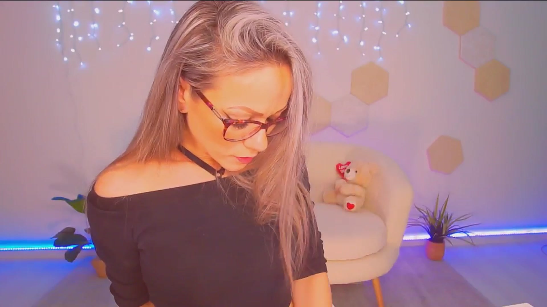Gallery image thumbnail from Magic__Candy's myfreecams stream on, 01/03/2026, 01:29 image 5 of 20