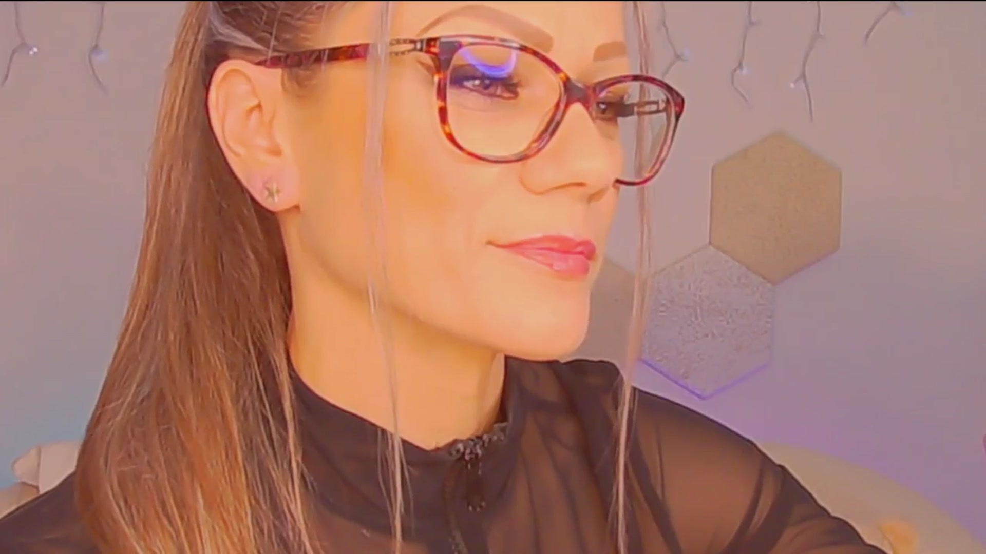 Gallery image thumbnail from Magic__Candy's myfreecams stream on, 01/04/2026, 24:04 image 11 of 20