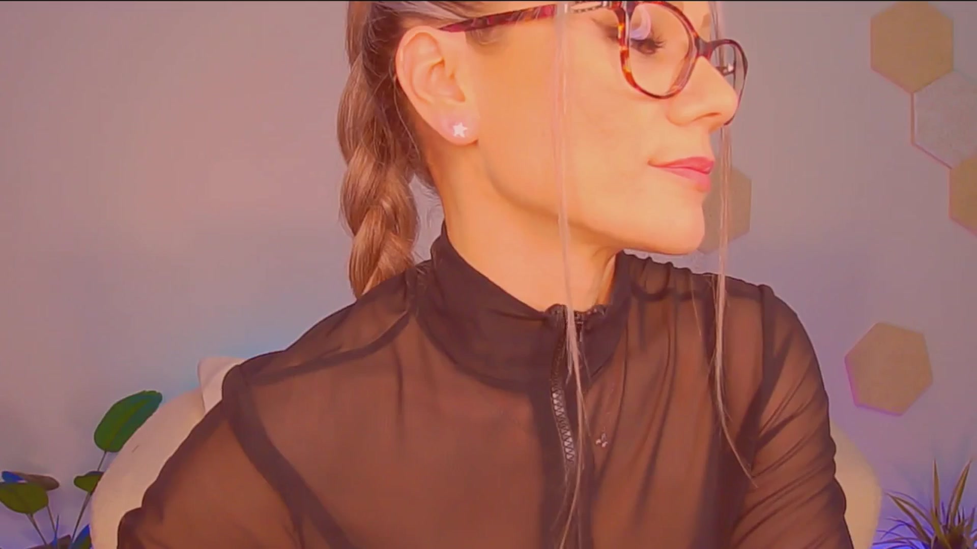 Gallery image thumbnail from Magic__Candy's myfreecams stream on, 01/04/2026, 02:10 image 18 of 20