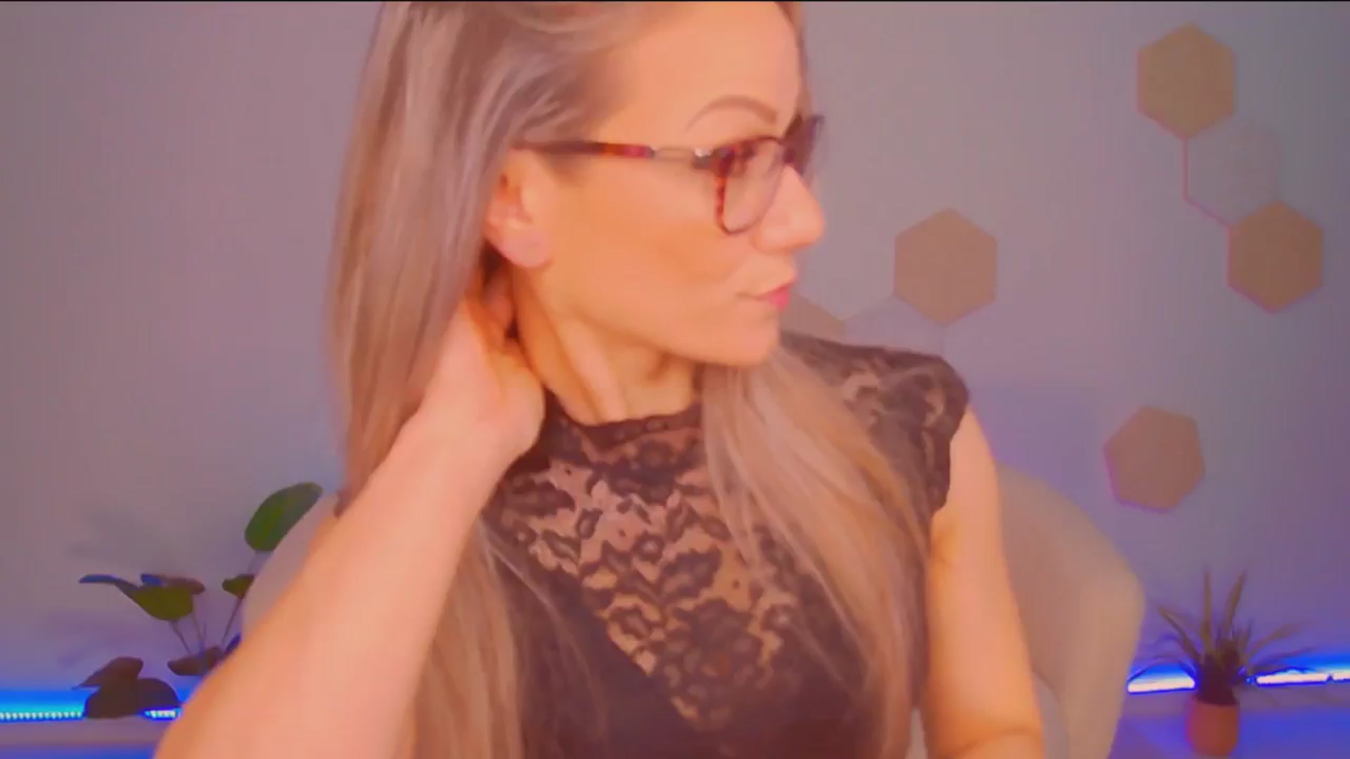 Gallery image thumbnail from Magic__Candy's myfreecams stream on, 01/06/2026, 24:41 image 1 of 20