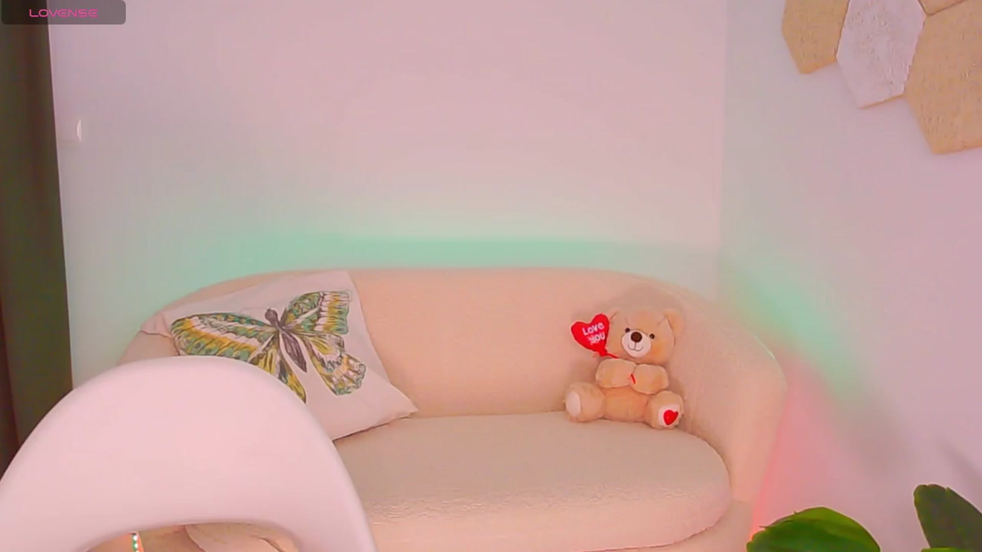 Gallery image thumbnail from Magic__Candy's myfreecams stream on, 01/10/2026, 04:12 image 2 of 20