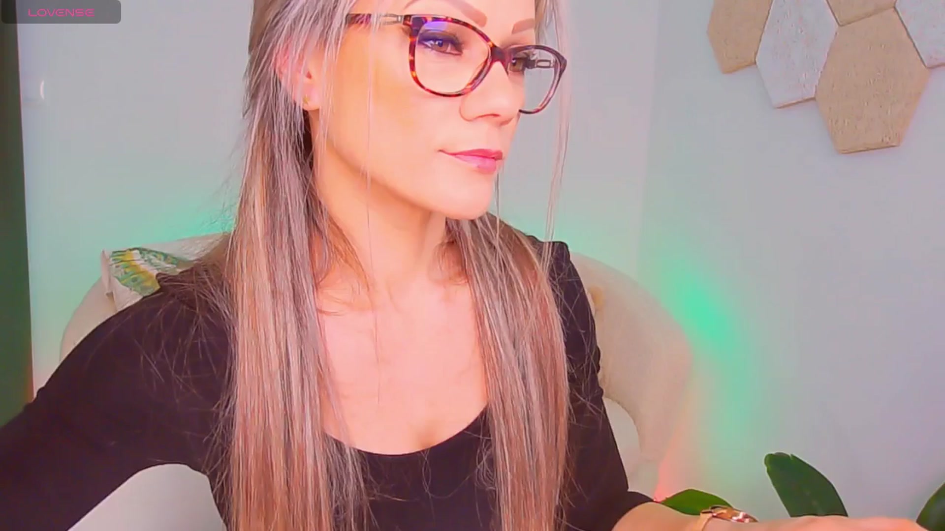 Gallery image thumbnail from Magic__Candy's myfreecams stream on, 01/10/2026, 23:48 image 7 of 20