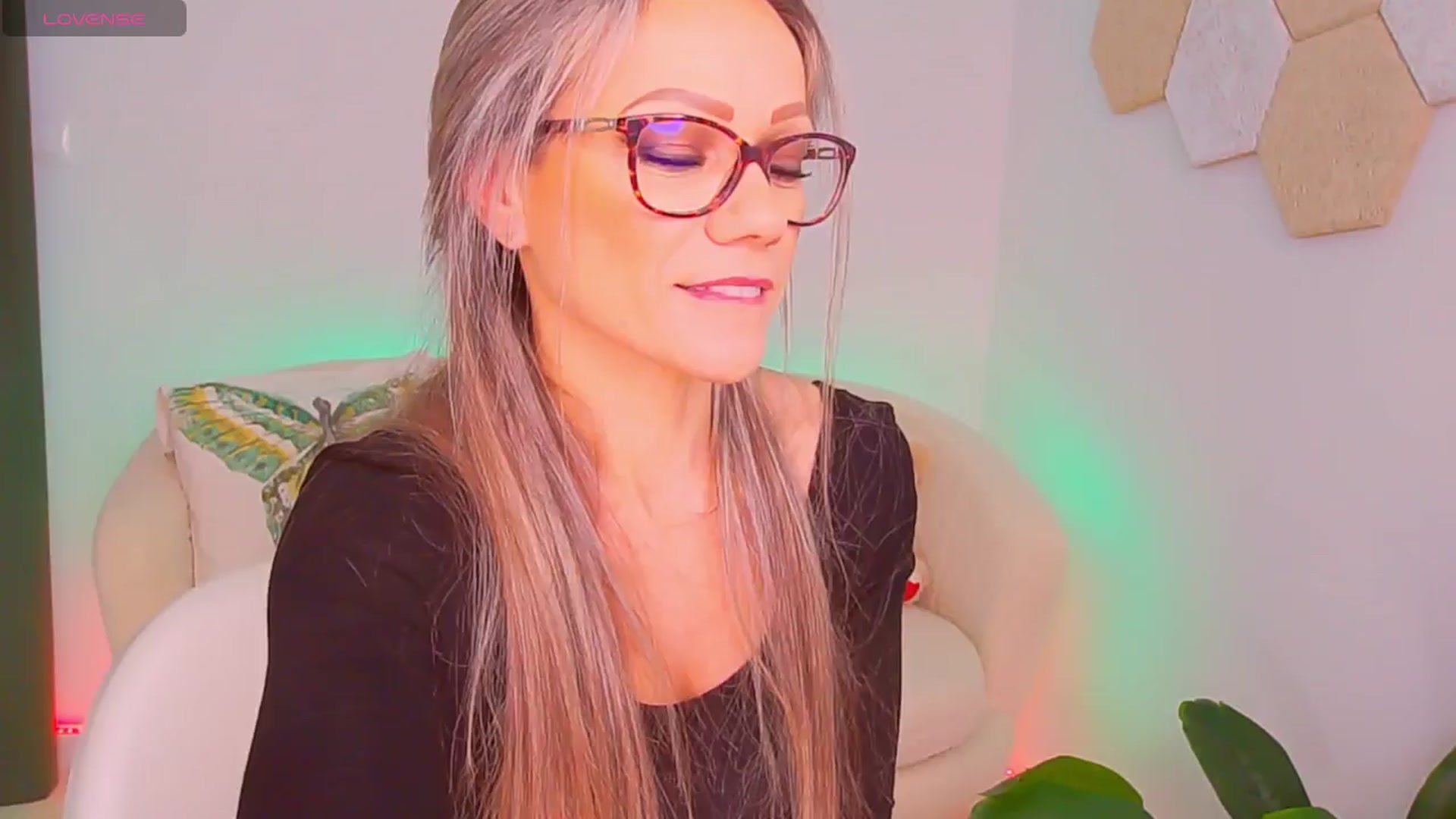 Gallery image thumbnail from Magic__Candy's myfreecams stream on, 01/10/2026, 23:48 image 15 of 20