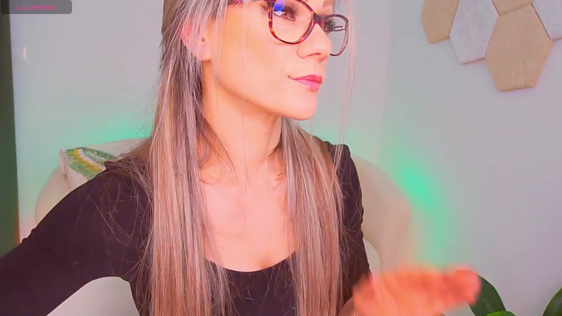 Gallery image thumbnail from Magic__Candy's myfreecams stream on, 01/10/2026, 23:48 image 5 of 20