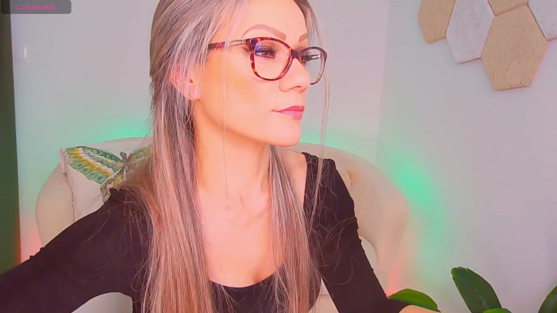 Gallery image thumbnail from Magic__Candy's myfreecams stream on, 01/10/2026, 23:48 image 17 of 20