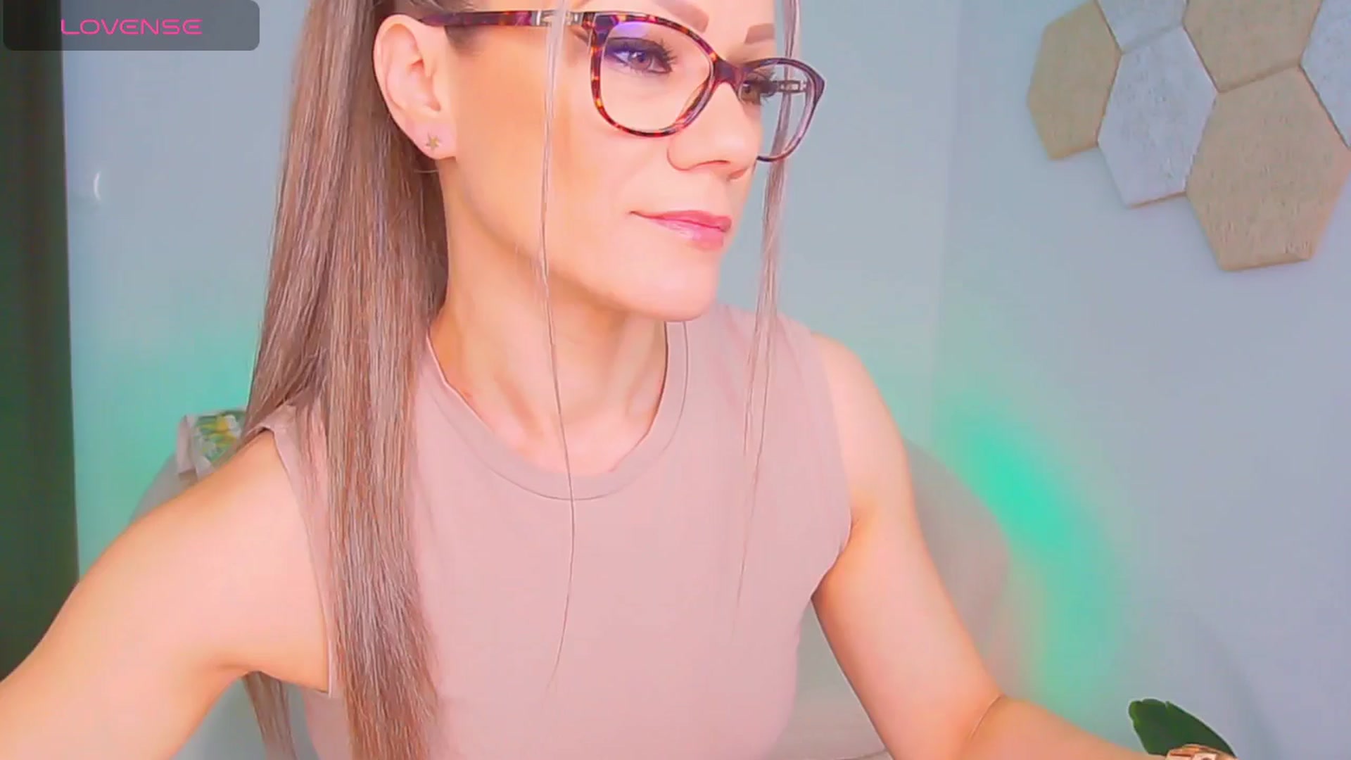 Gallery image thumbnail from Magic__Candy's myfreecams stream on, 01/16/2026, 07:36 image 8 of 20