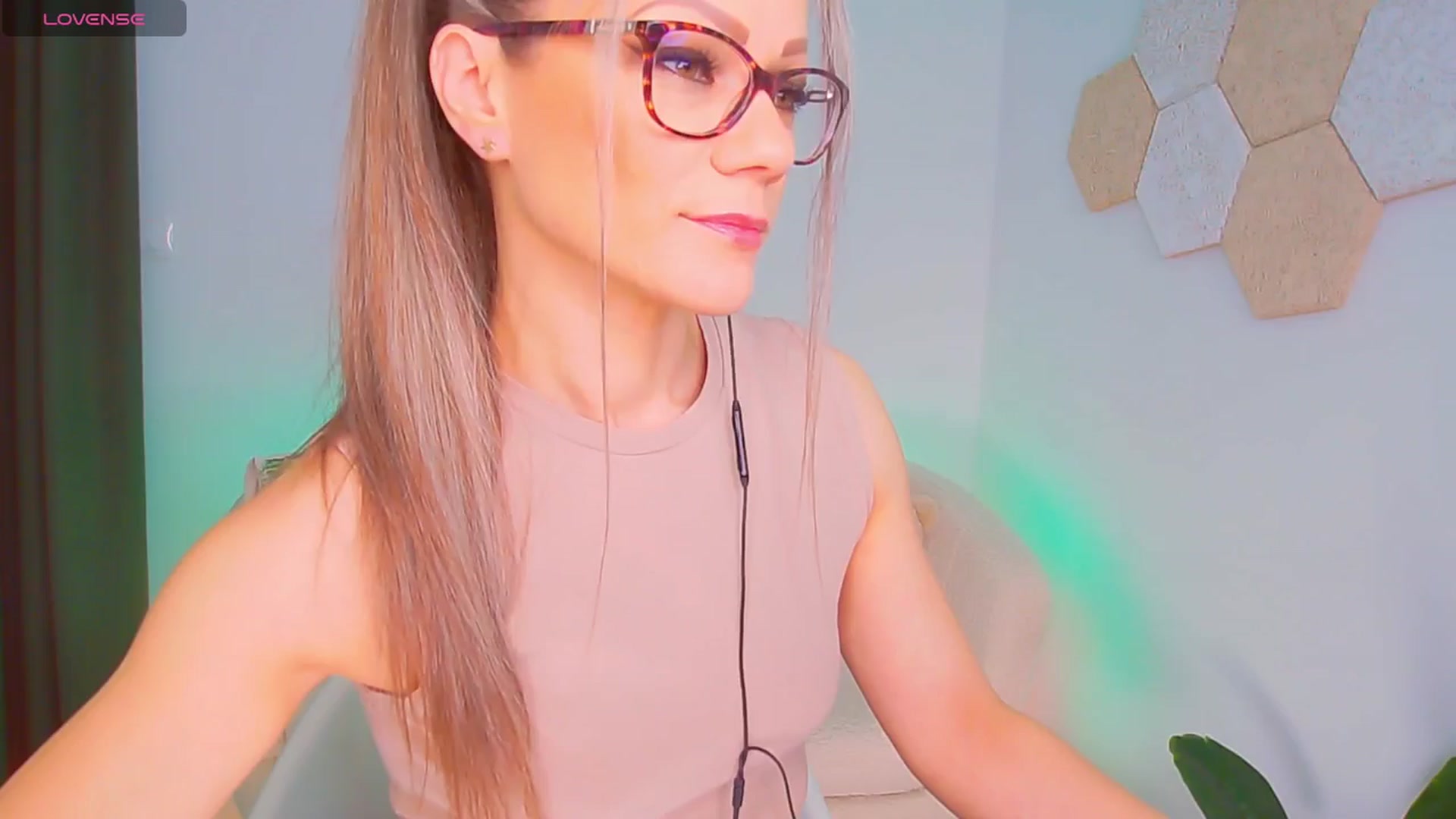 Gallery image thumbnail from Magic__Candy's myfreecams stream on, 01/16/2026, 08:18 image 13 of 20