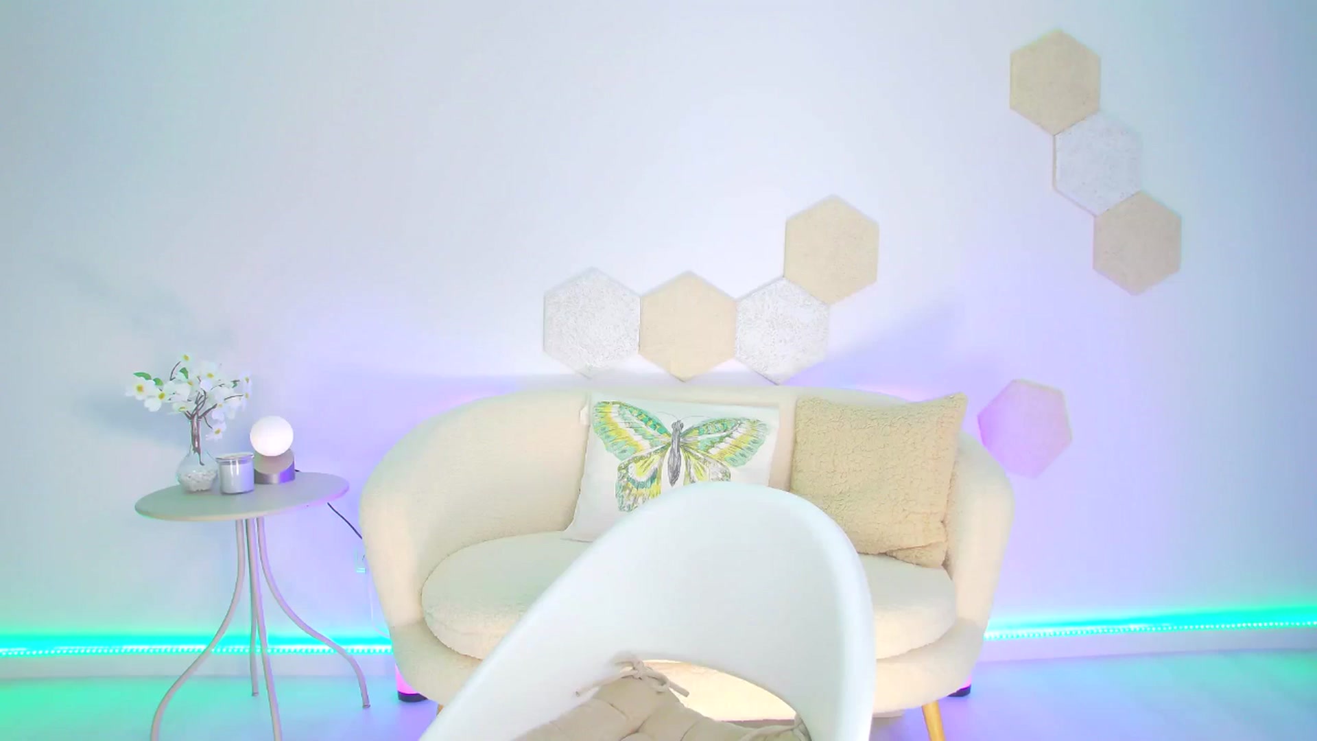 Gallery image thumbnail from Magic__Candy's myfreecams stream on, 05/05/2026, 23:22 image 6 of 20
