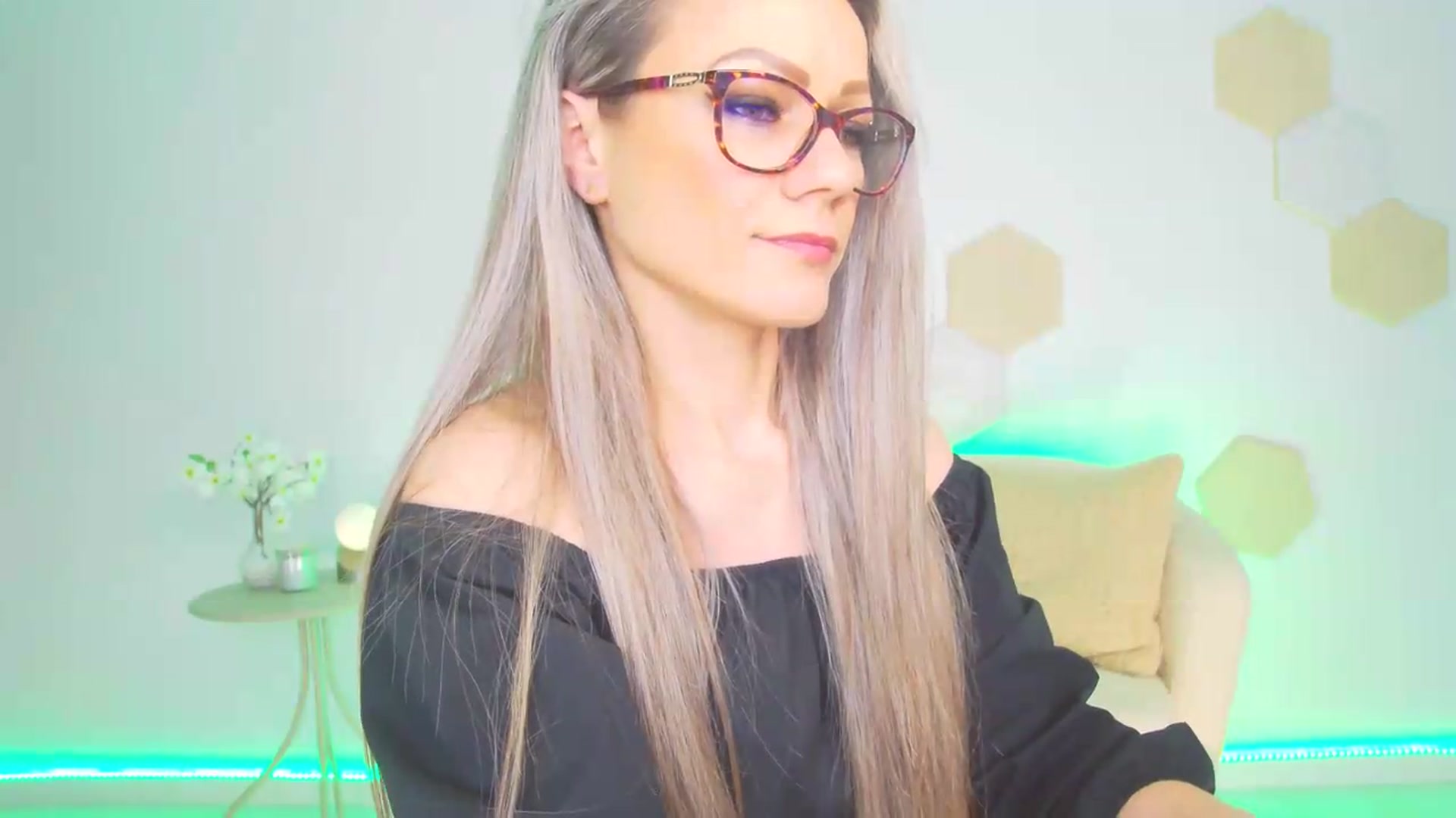 Gallery image thumbnail from Magic__Candy's myfreecams stream on, 05/25/2026, 22:15 image 6 of 20