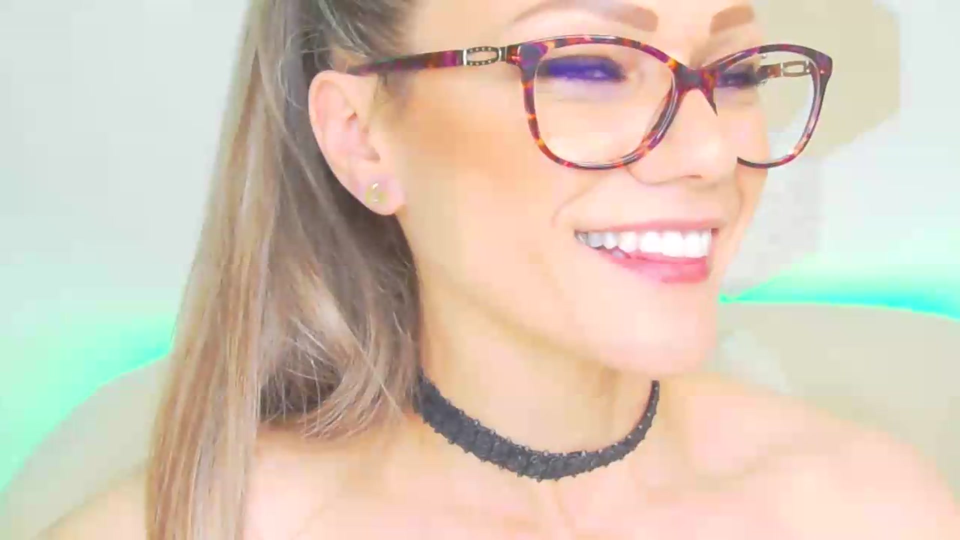 Gallery image thumbnail from Magic__Candy's myfreecams stream on, 06/01/2026, 24:37 image 18 of 20