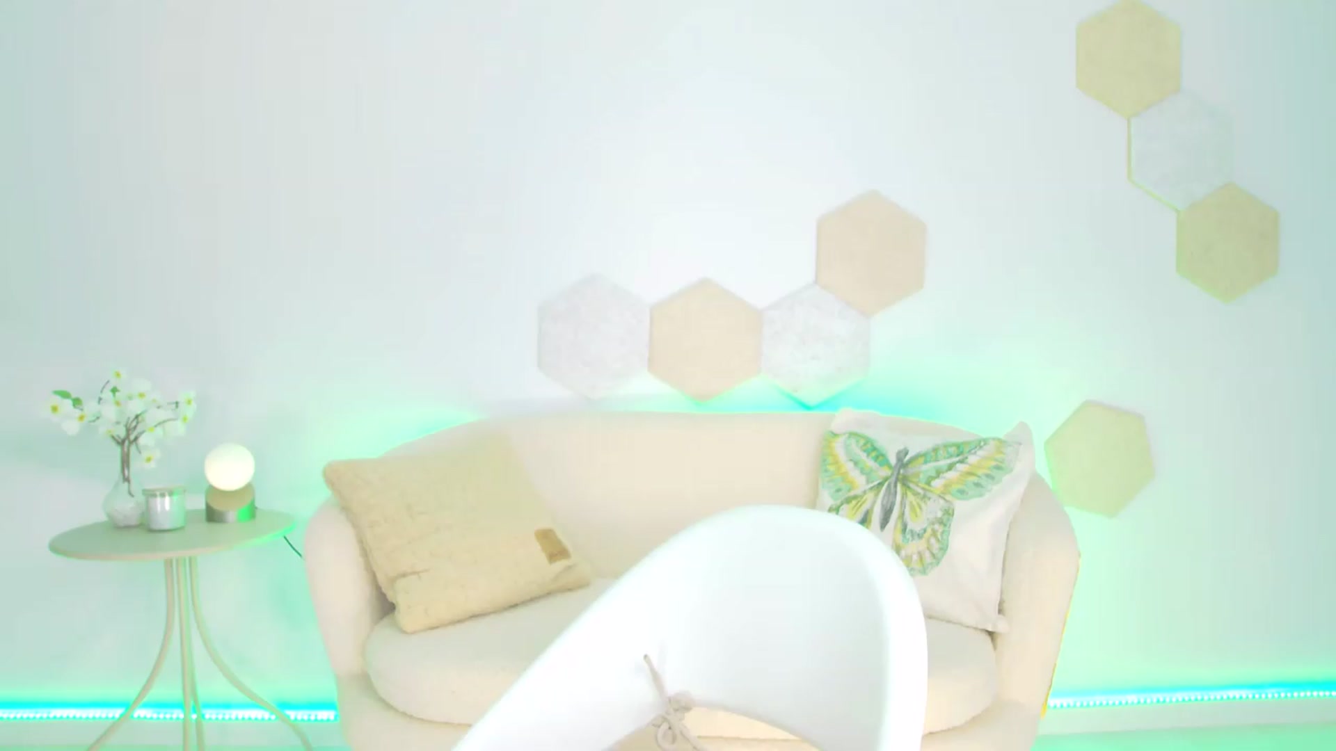 Gallery image thumbnail from Magic__Candy's myfreecams stream on, 06/02/2026, 23:31 image 1 of 20
