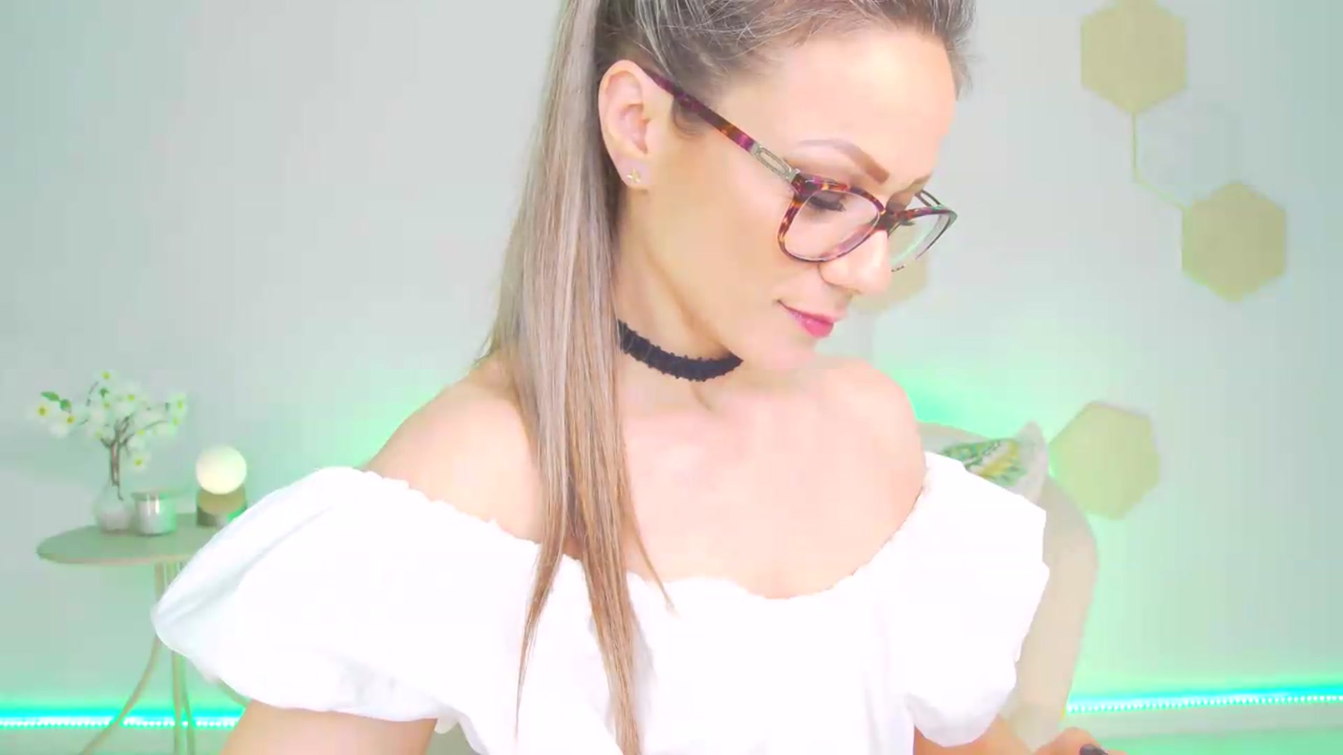 Gallery image thumbnail from Magic__Candy's myfreecams stream on, 06/03/2026, 22:50 image 17 of 20