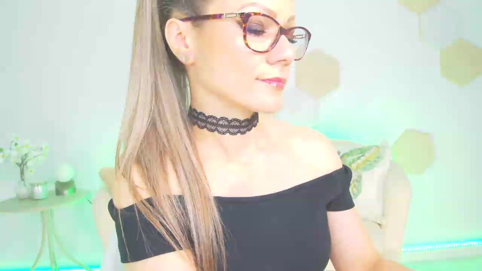 Gallery image thumbnail from Magic__Candy's myfreecams stream on, 06/07/2026, 24:05 image 12 of 20