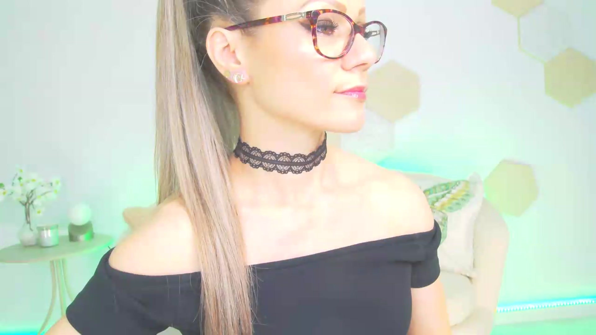 Gallery image thumbnail from Magic__Candy's myfreecams stream on, 06/07/2026, 24:05 image 15 of 20