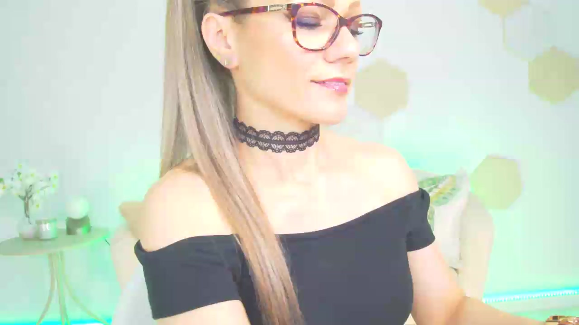 Gallery image thumbnail from Magic__Candy's myfreecams stream on, 06/07/2026, 24:05 image 14 of 20