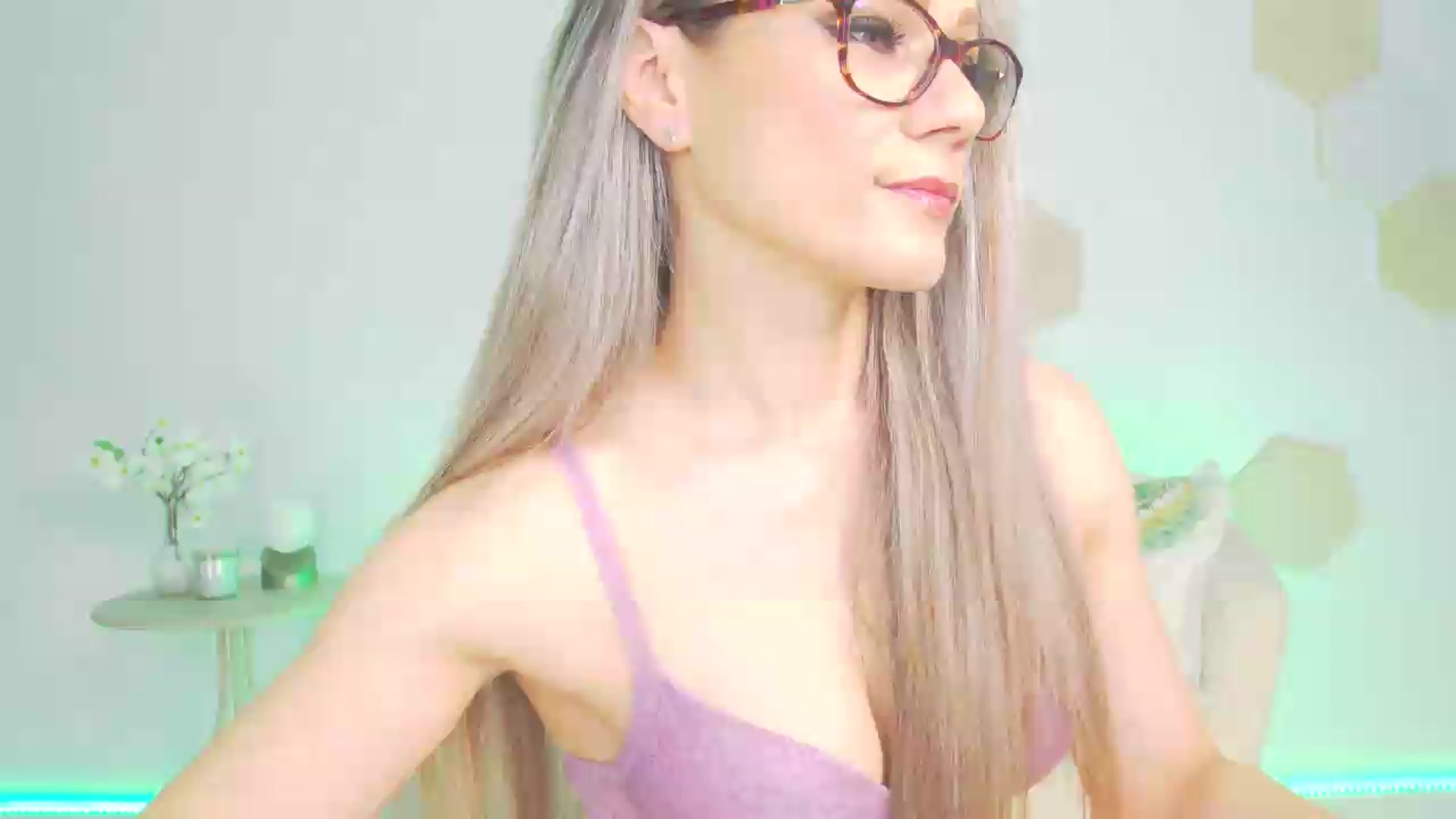 Gallery image thumbnail from Magic__Candy's myfreecams stream on, 06/07/2026, 22:21 image 1 of 20