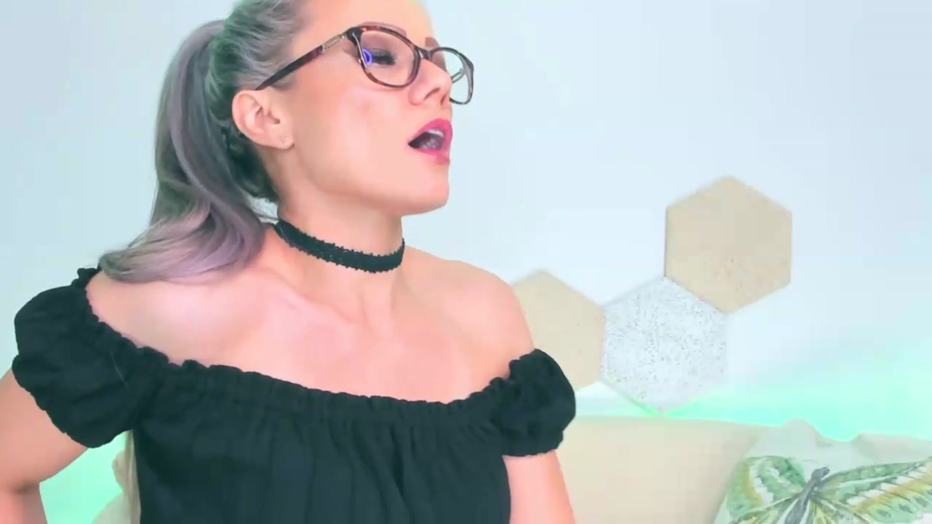 Gallery image thumbnail from Magic__Candy's myfreecams stream on, 07/04/2026, 23:33 image 15 of 20