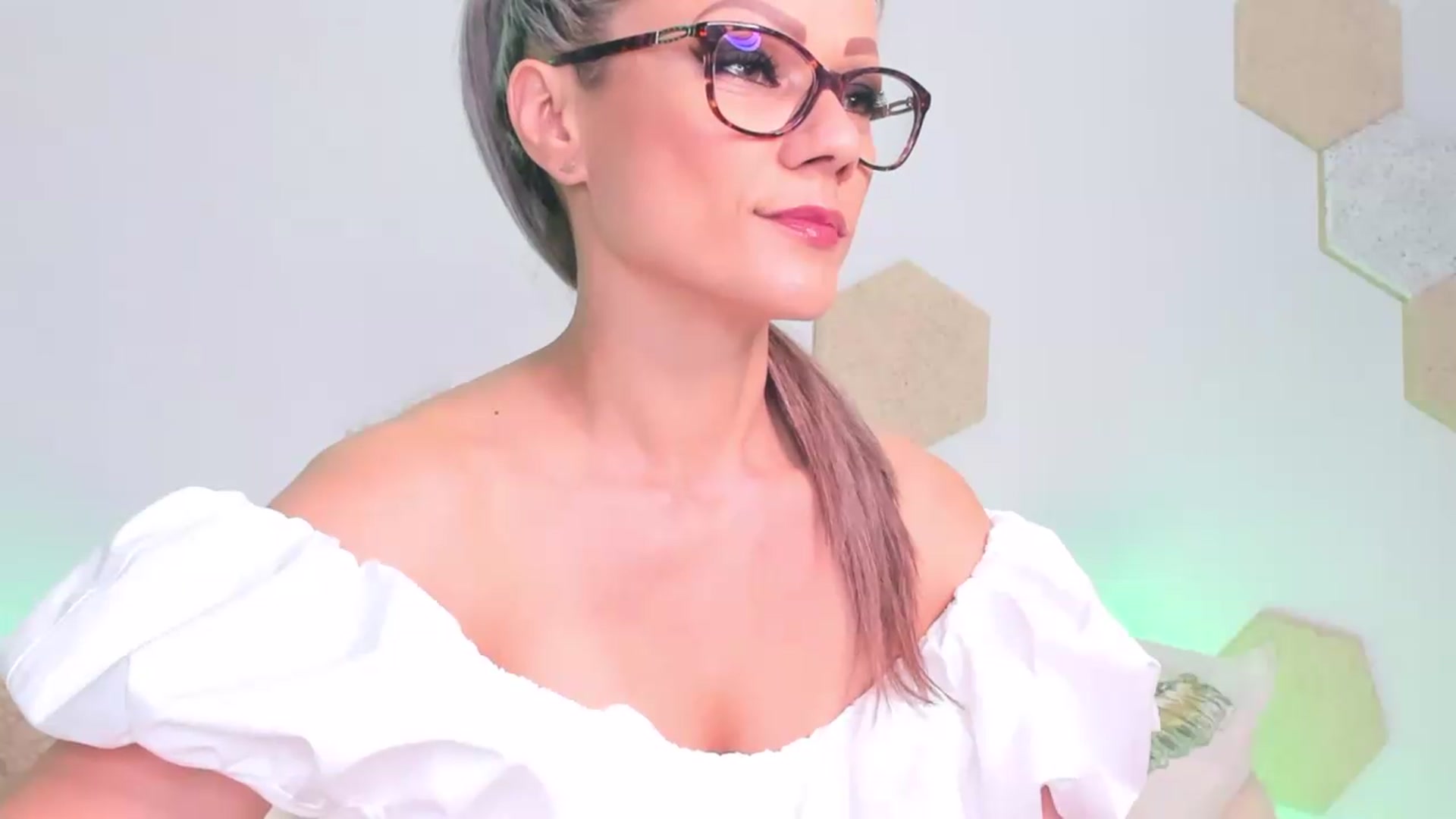 Gallery image thumbnail from Magic__Candy's myfreecams stream on, 07/05/2026, 22:26 image 9 of 20