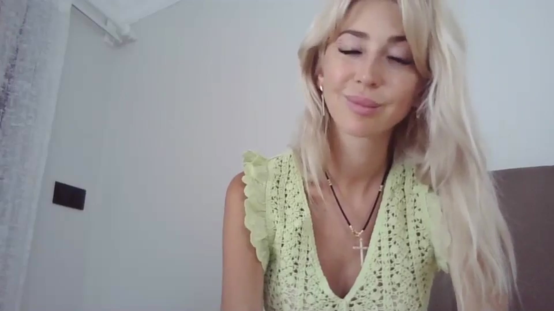 Gallery image thumbnail from Magic__Eyes__'s myfreecams stream on, 07/13/2024, 12:44 image 7 of 20