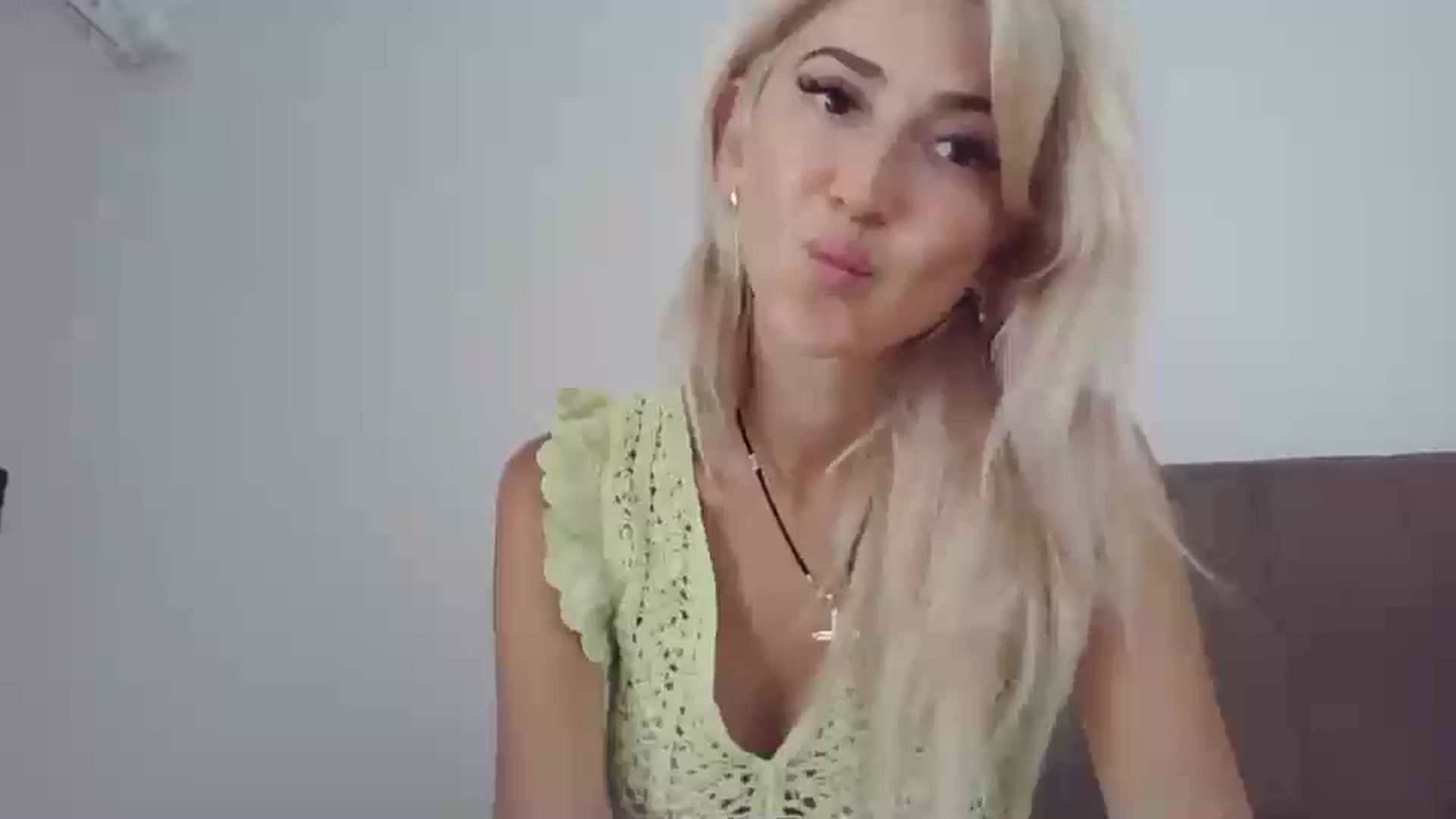 Gallery image thumbnail from Magic__Eyes__'s myfreecams stream on, 07/13/2024, 12:44 image 16 of 20
