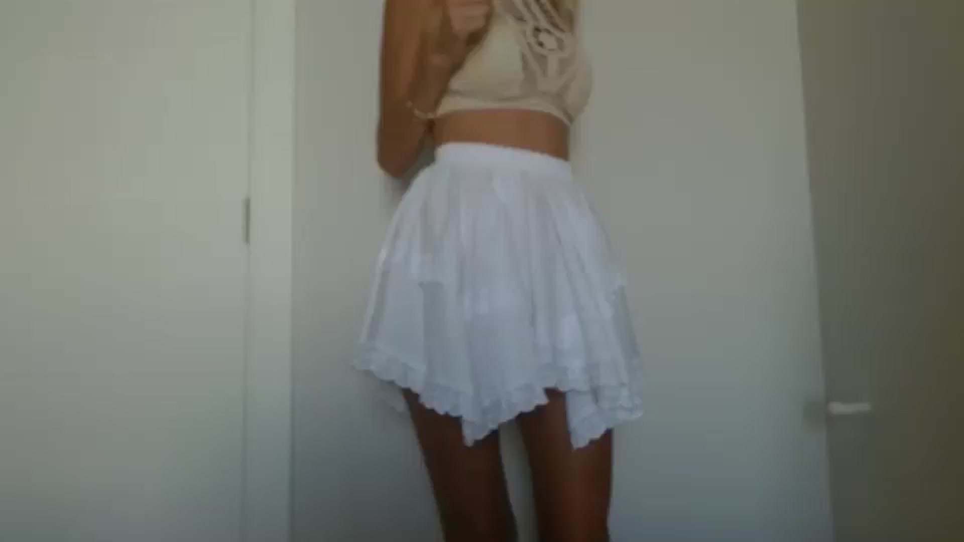 Gallery image thumbnail from Magic__Eyes__'s myfreecams stream on, 08/24/2024, 11:46 image 9 of 20