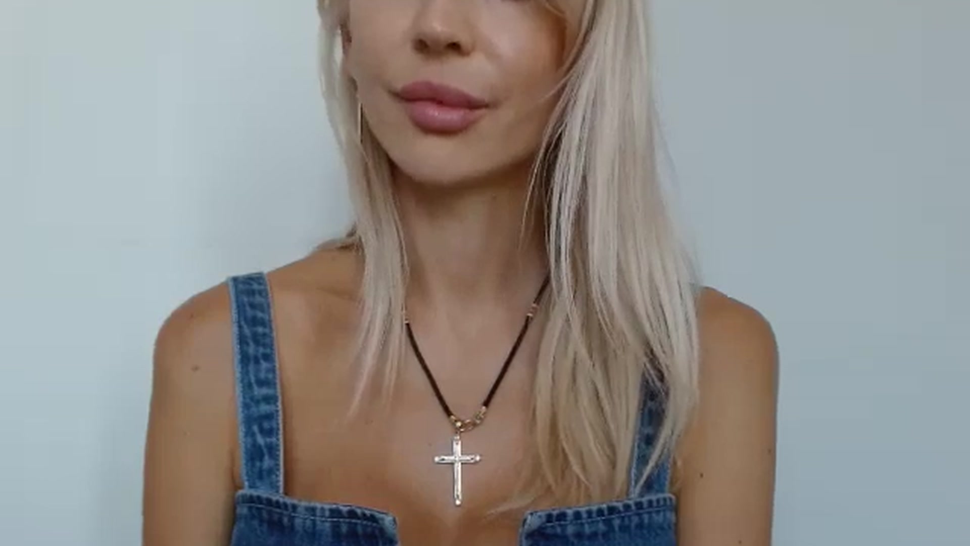 Gallery image thumbnail from Magic__Eyes__'s myfreecams stream on, 09/14/2024, 11:18 image 18 of 20