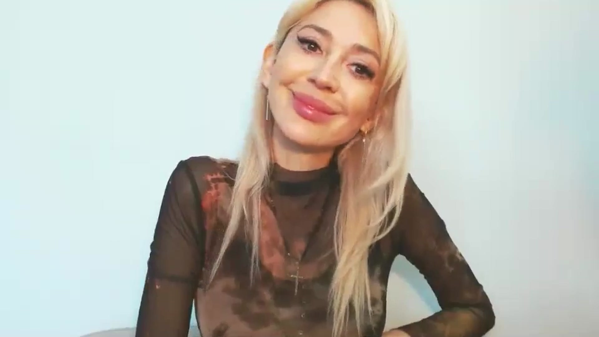 Gallery image thumbnail from Magic__Eyes__'s myfreecams stream on, 02/24/2025, 10:43 image 3 of 20