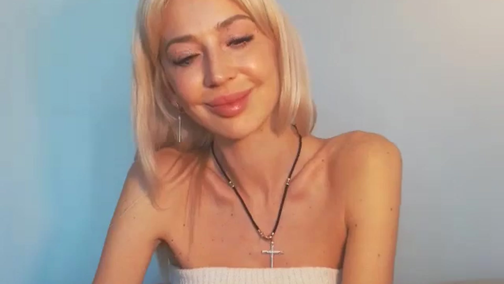 Gallery image thumbnail from Magic__Eyes__'s myfreecams stream on, 03/07/2025, 13:13 image 19 of 20
