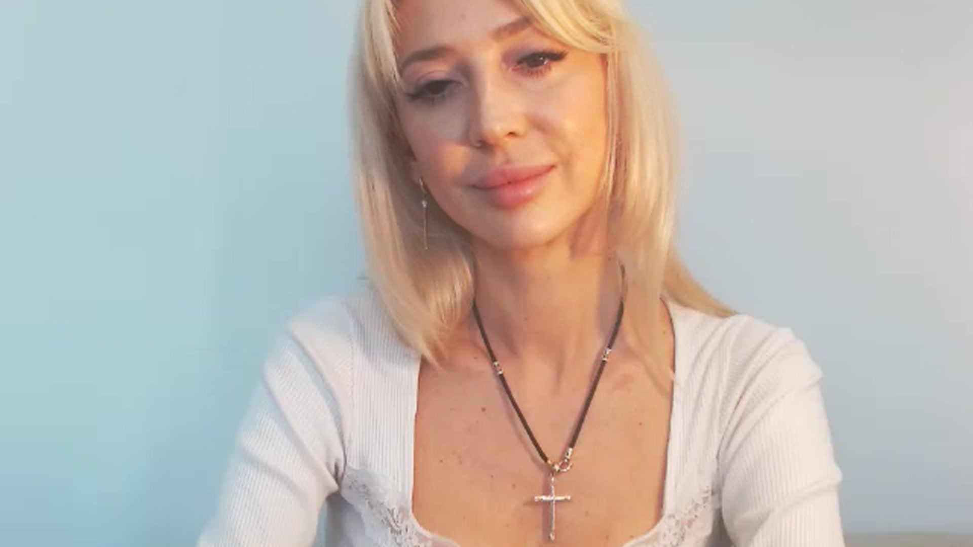 Gallery image thumbnail from Magic__Eyes__'s myfreecams stream on, 03/12/2025, 13:47 image 6 of 20