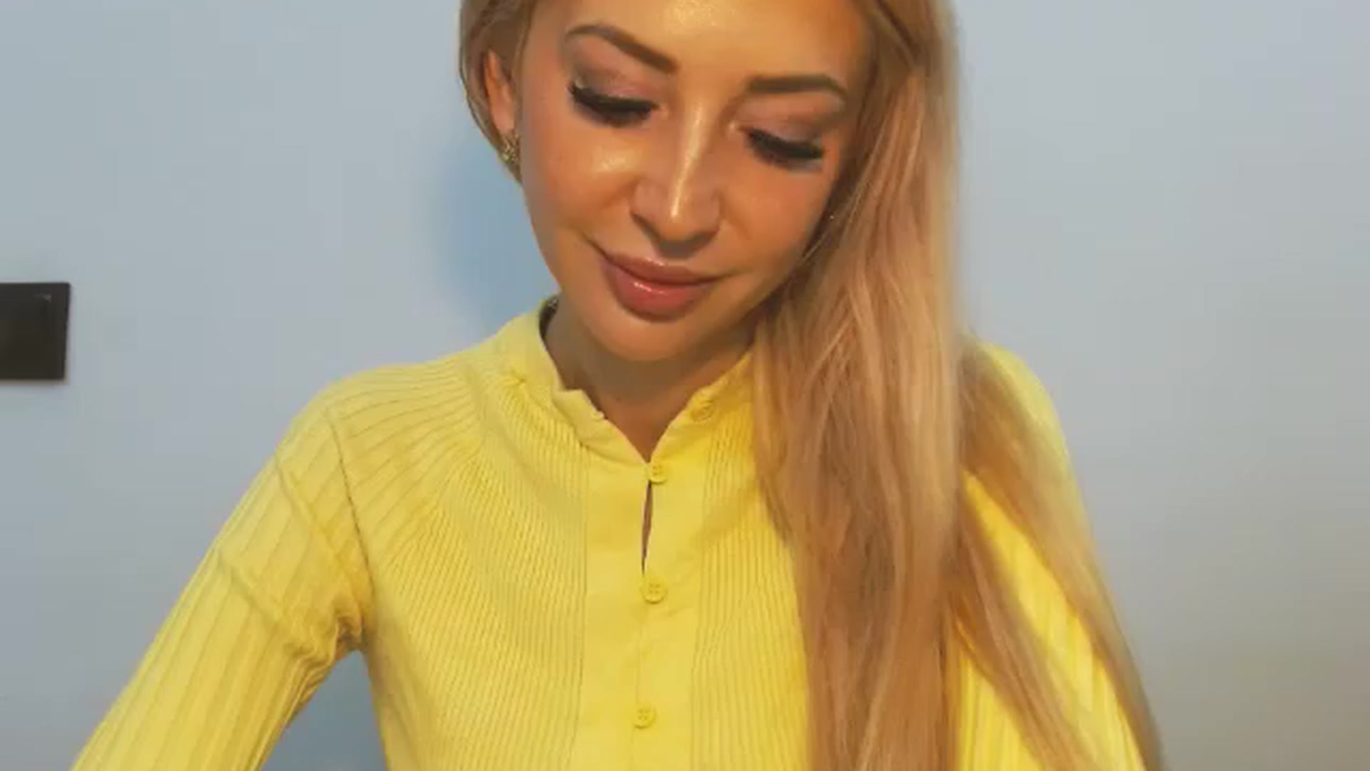 Gallery image thumbnail from Magic__Eyes__'s myfreecams stream on, 01/25/2026, 11:17 image 17 of 20
