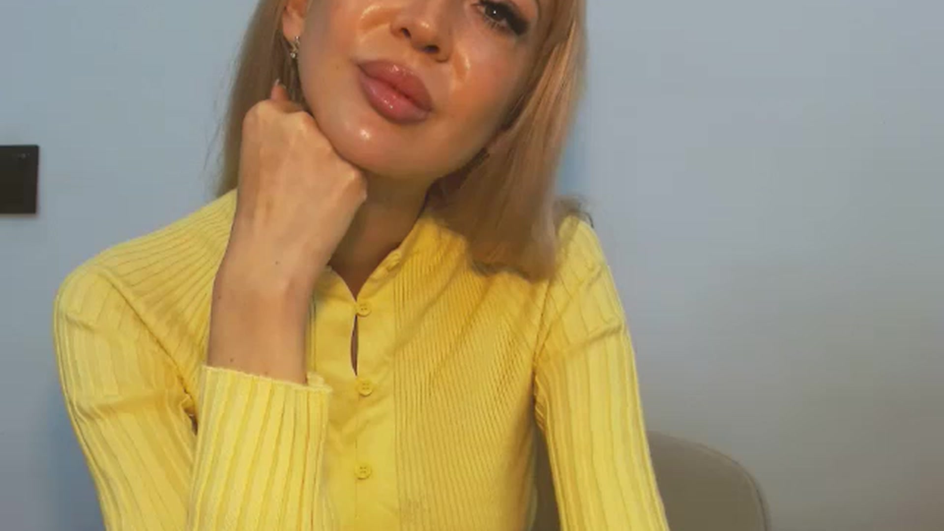 Gallery image thumbnail from Magic__Eyes__'s myfreecams stream on, 01/25/2026, 11:17 image 3 of 20