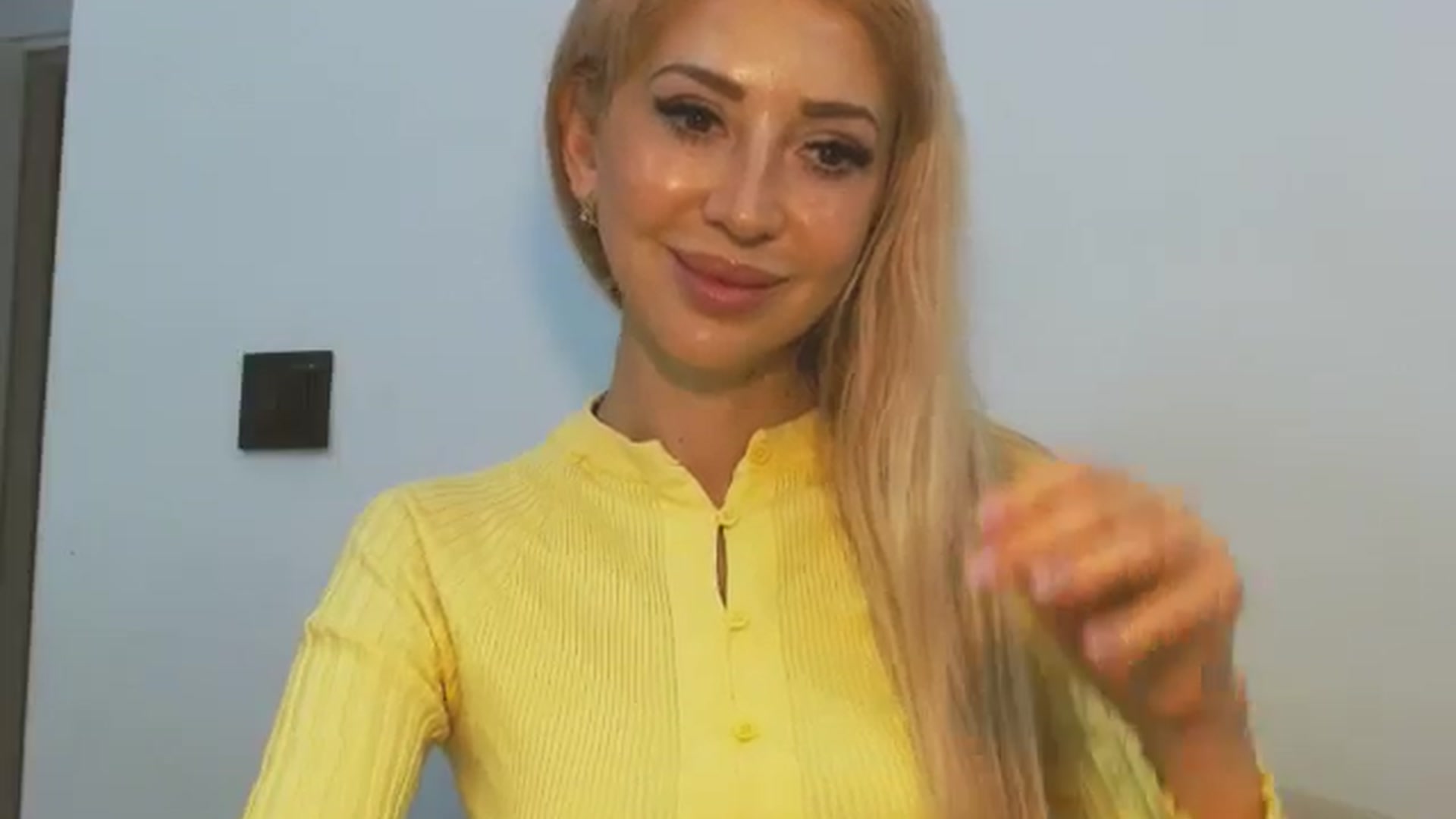 Gallery image thumbnail from Magic__Eyes__'s myfreecams stream on, 01/25/2026, 11:59 image 12 of 20